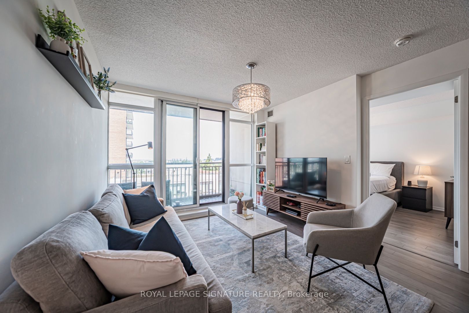 Unit 1017 - 830 Lawrence Avenue W, North York 2