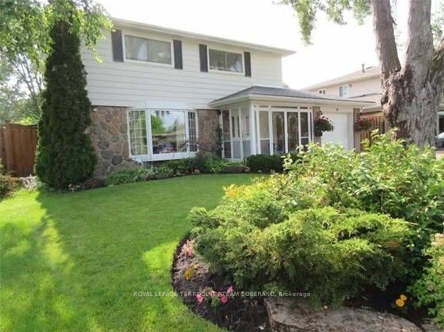 54 Roberts Crescent, Brampton 2