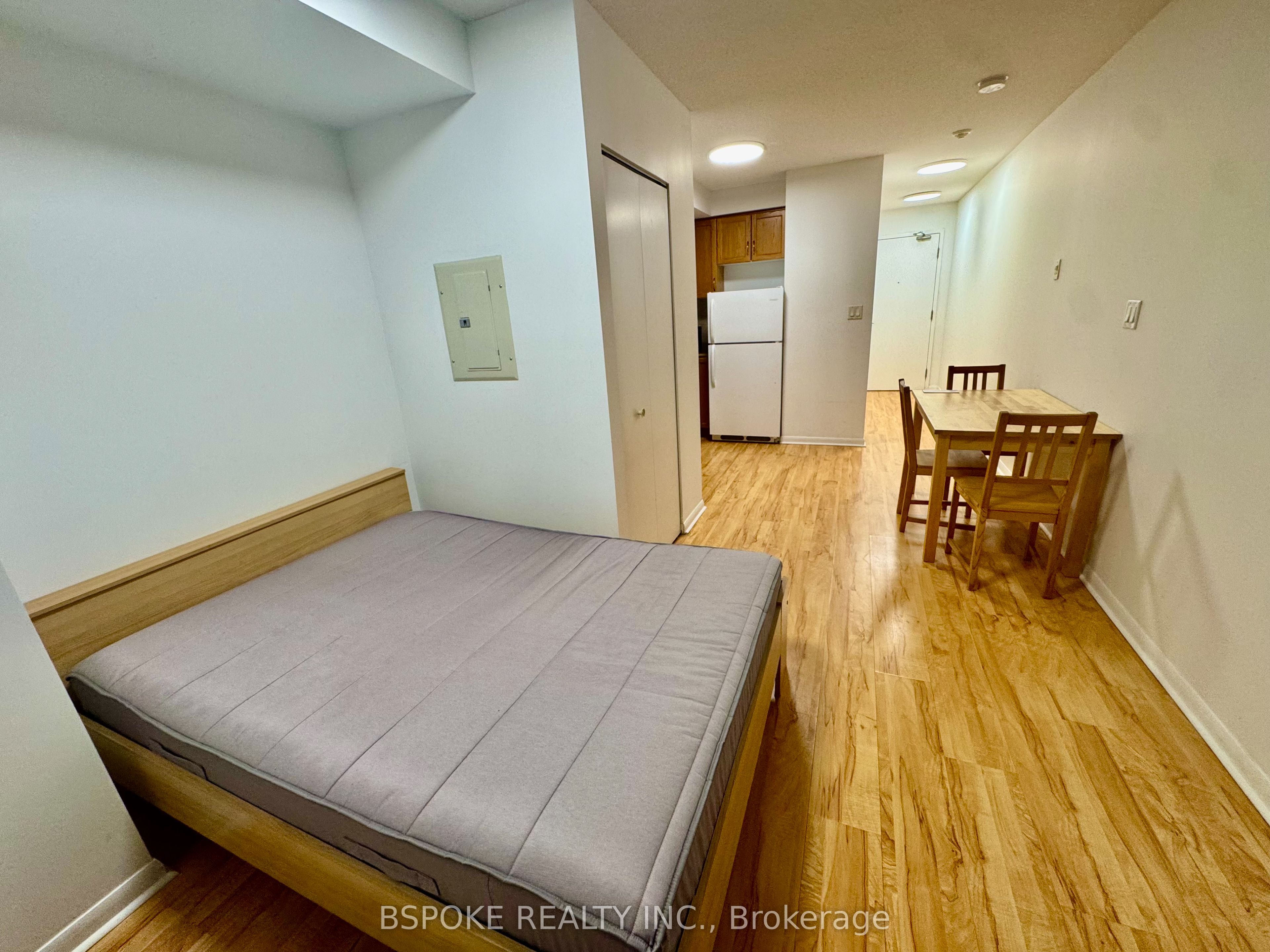 Unit 808 - 2464 Weston Road, Toronto 5