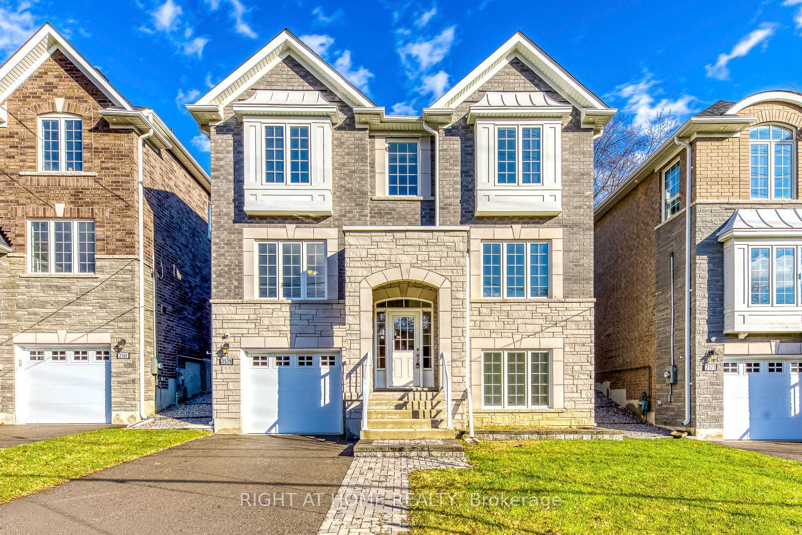 2579 Islington Avenue, Etobicoke 3