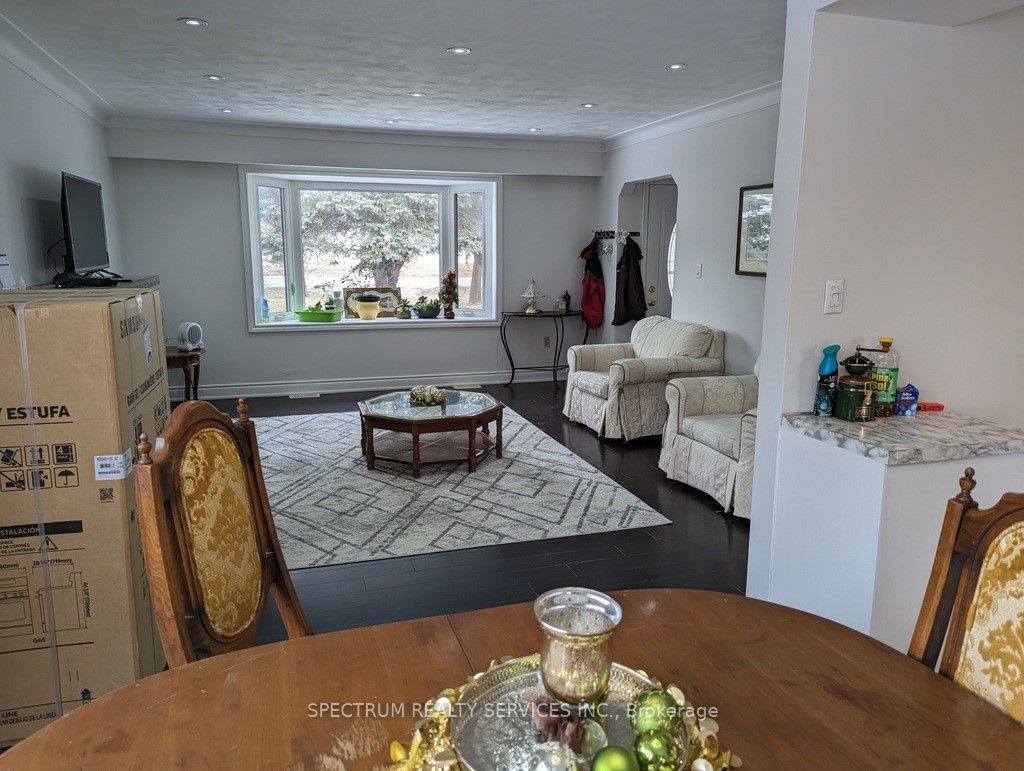 5006 Derry Road W, Burlington 4