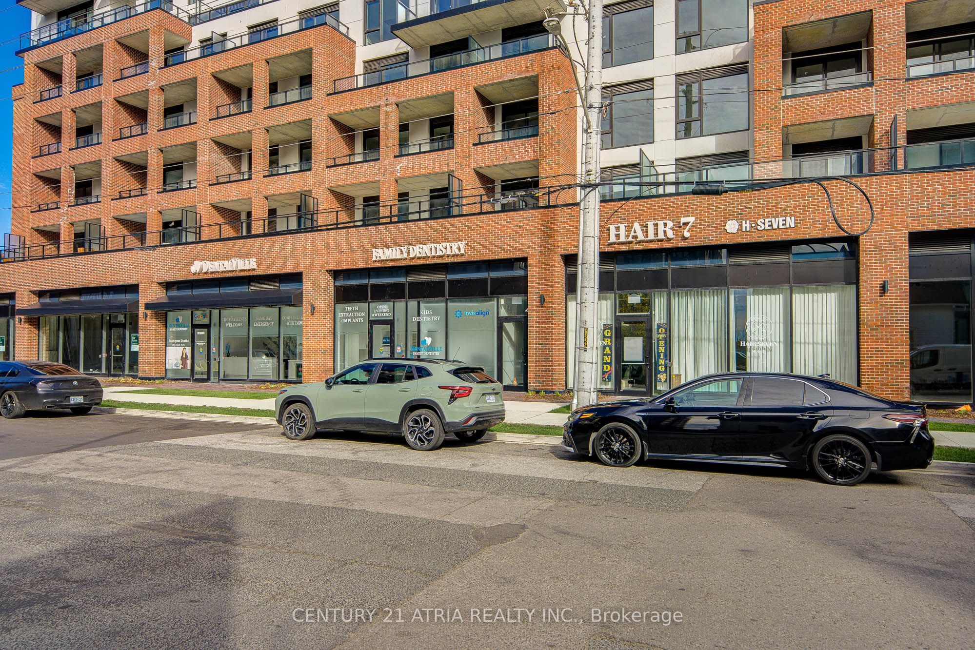 Unit 212 - 2475 Old Bronte Road, Oakville 2