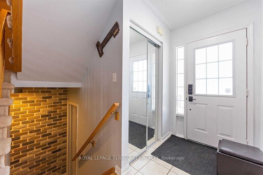 2458 Baintree Crescent, Oakville 5