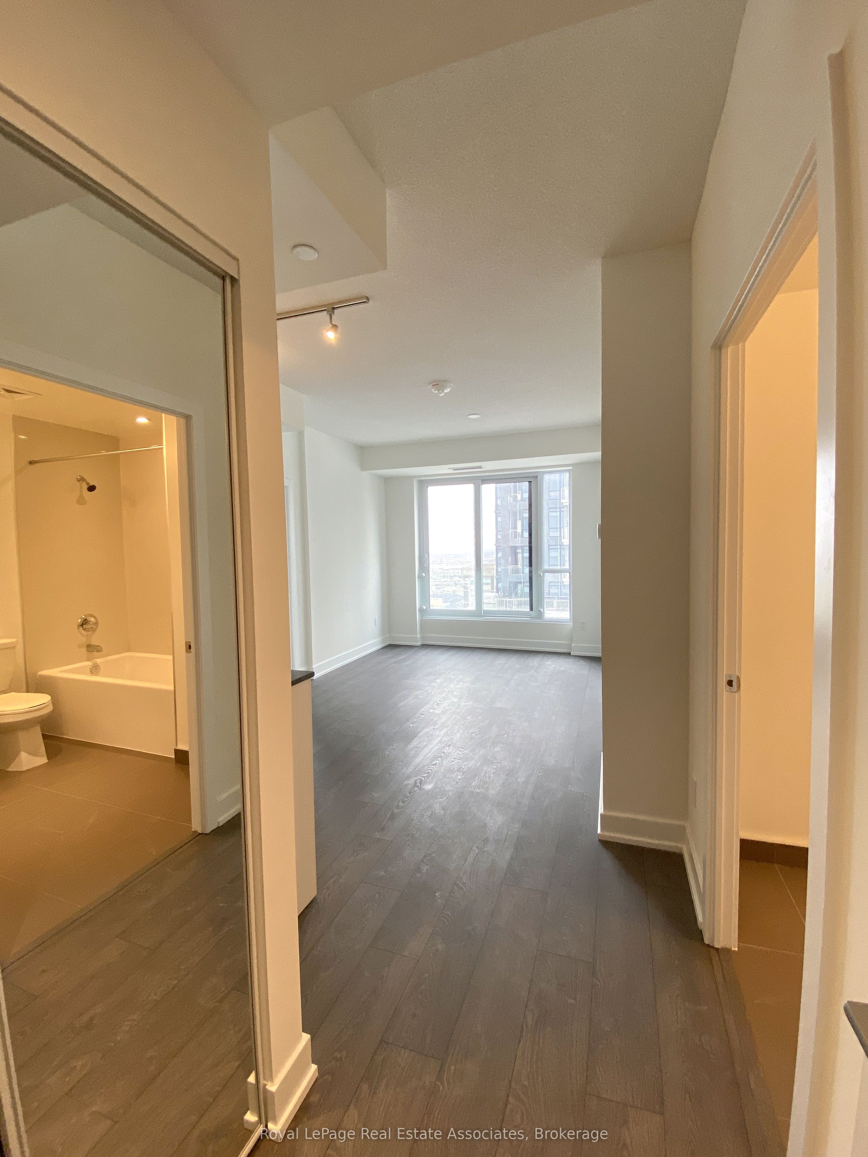 Unit 3101 - 7 Mabelle Avenue, Etobicoke 4