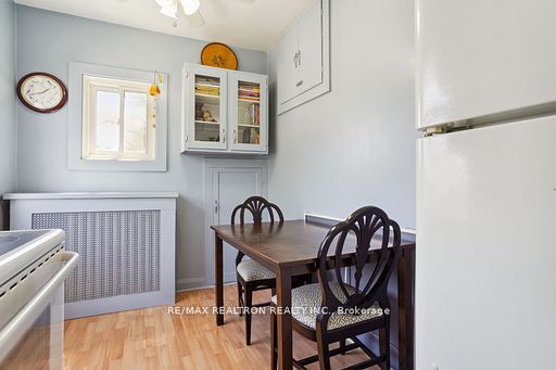 Unit Second Floor - 2585 Lake Shore Boulevard W, Etobicoke 5