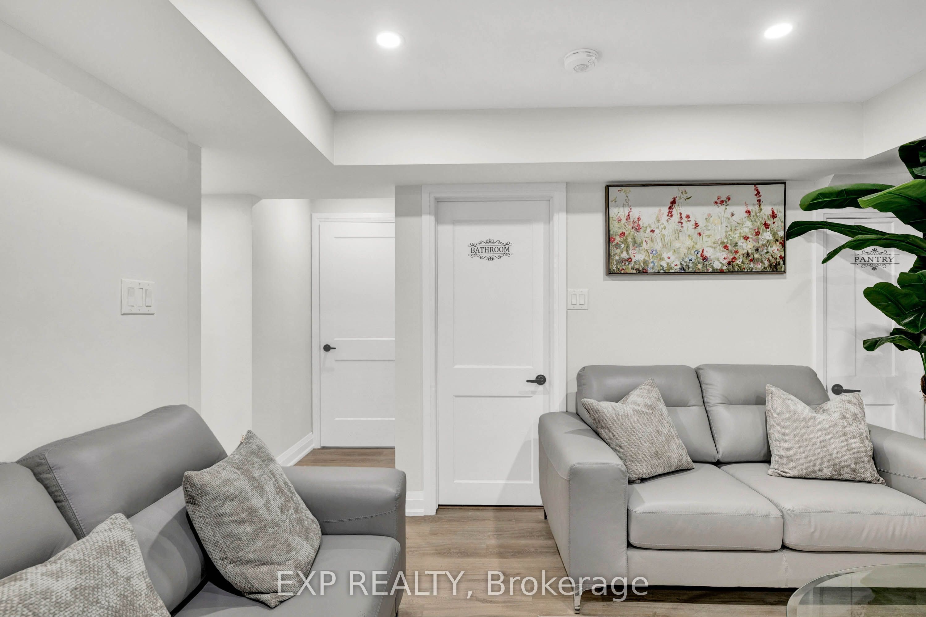 Unit Unit B - 448 Dougall Avenue, Caledon 4