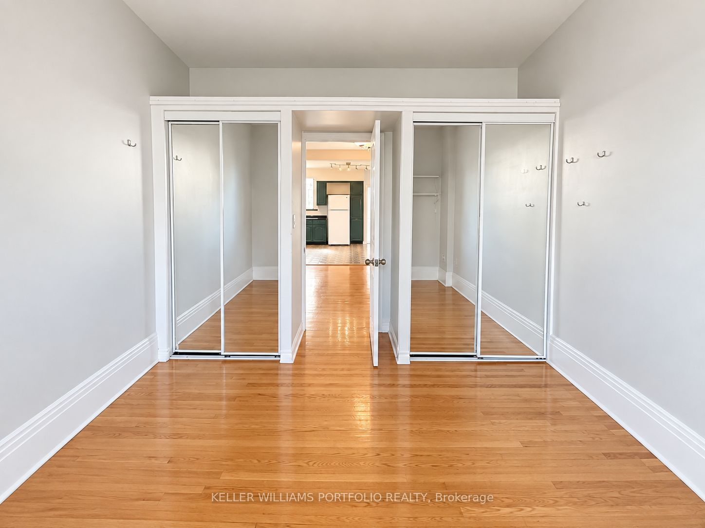 Unit Main Fl - 184 Franklin Avenue, Toronto 4