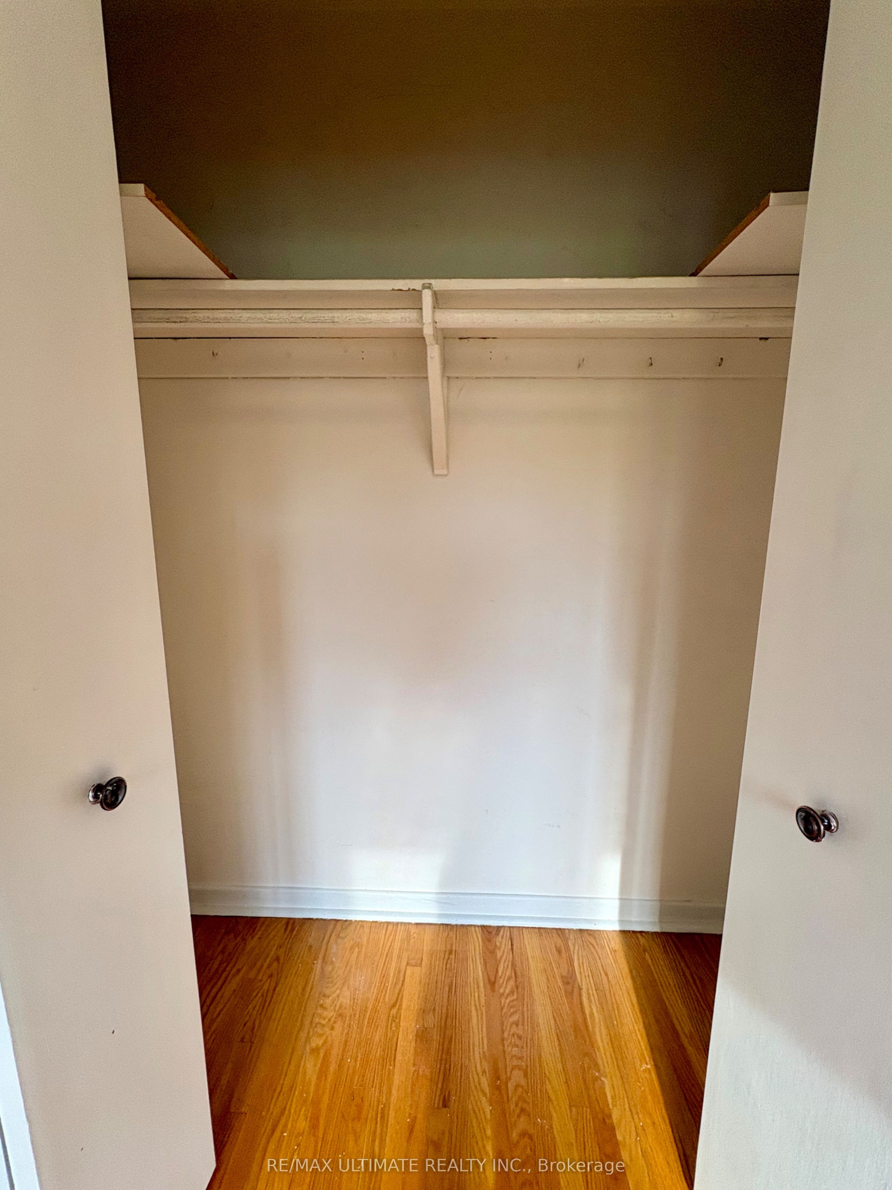 Unit 2nd Floor - 315 Harvie Avenue, Toronto 5