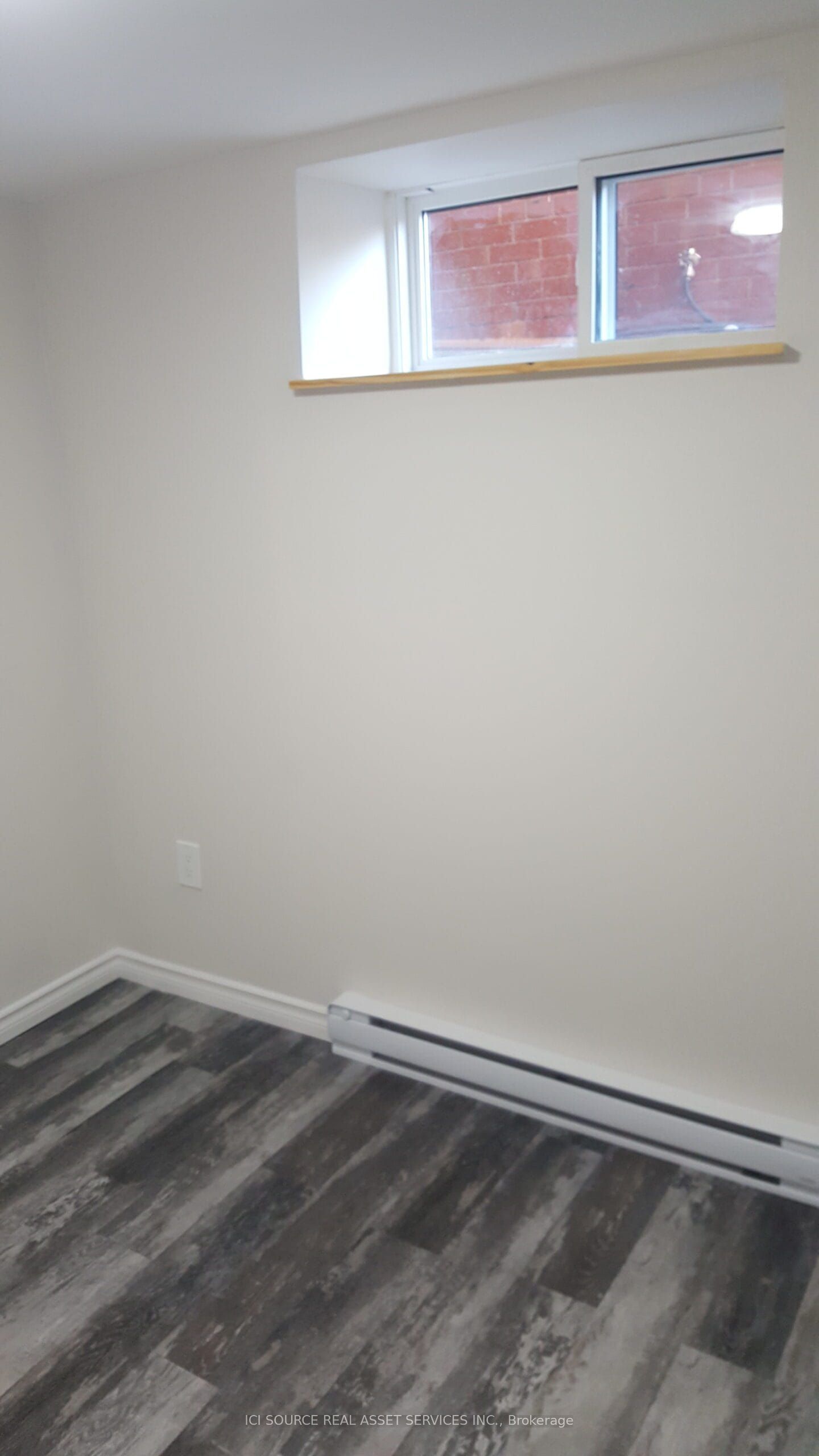 Unit 5 - 44 Bartonville Avenue W, Toronto 4