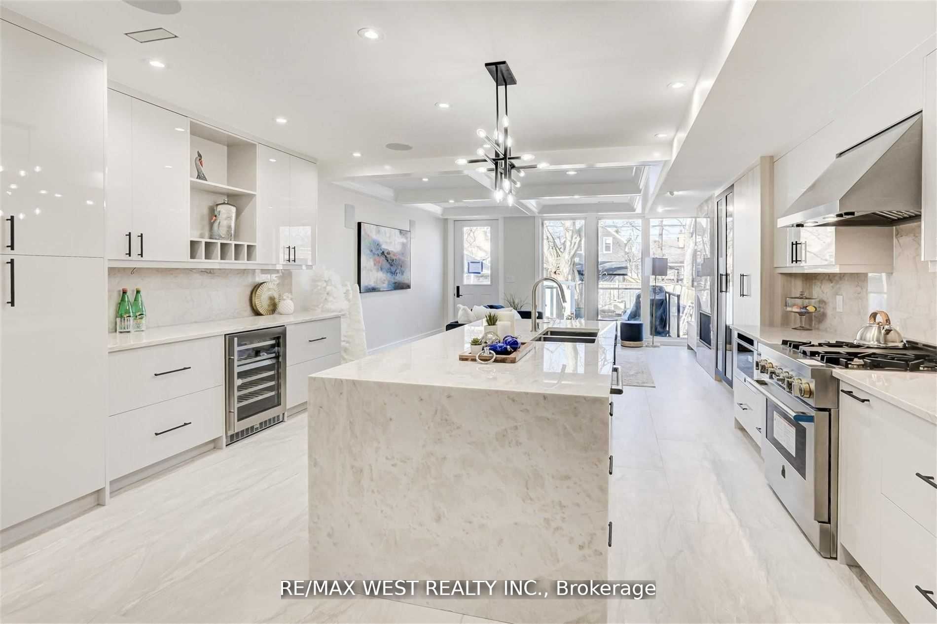 94 Lake Crescent, Etobicoke 4