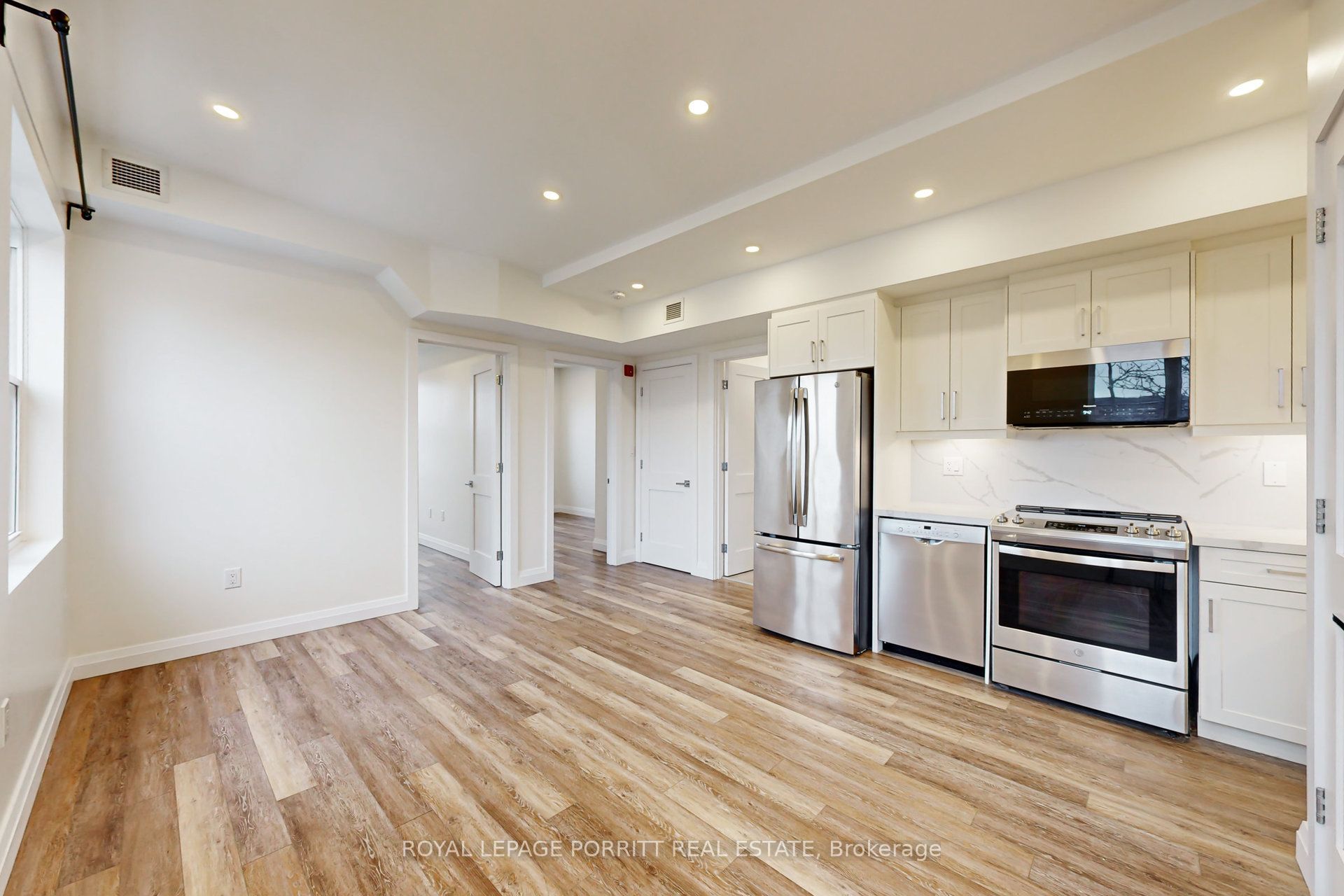 Unit 3 - 254 Armadale Avenue, Toronto 5