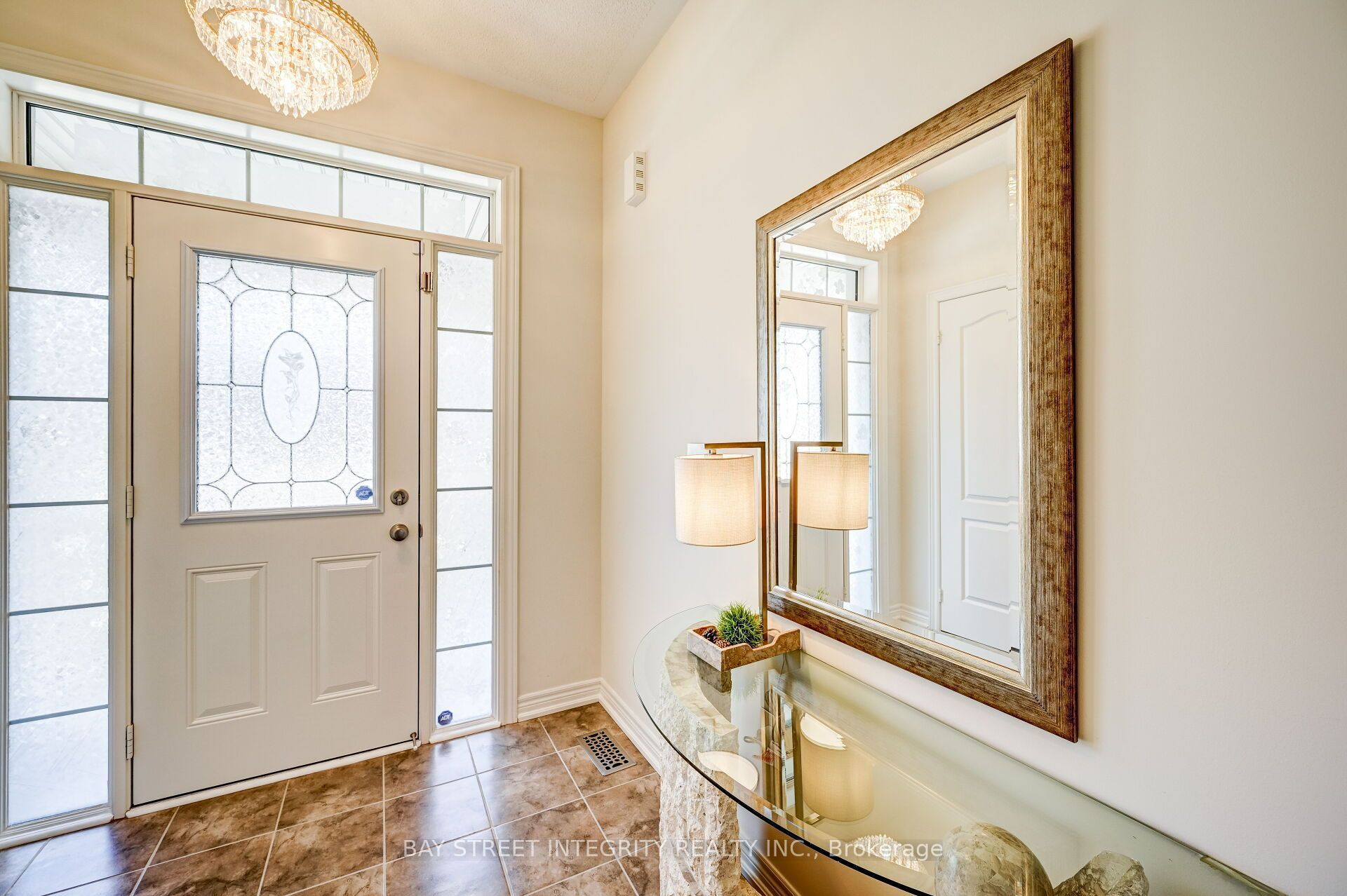 537 Stream Crescent, Oakville 2
