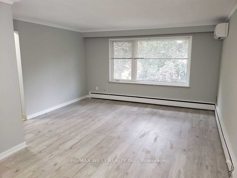 Unit 15 C - 15 Cannon Road, Etobicoke 3