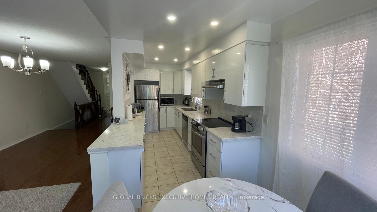 Unit 11 - 5255 Palmetto Place, Mississauga 2