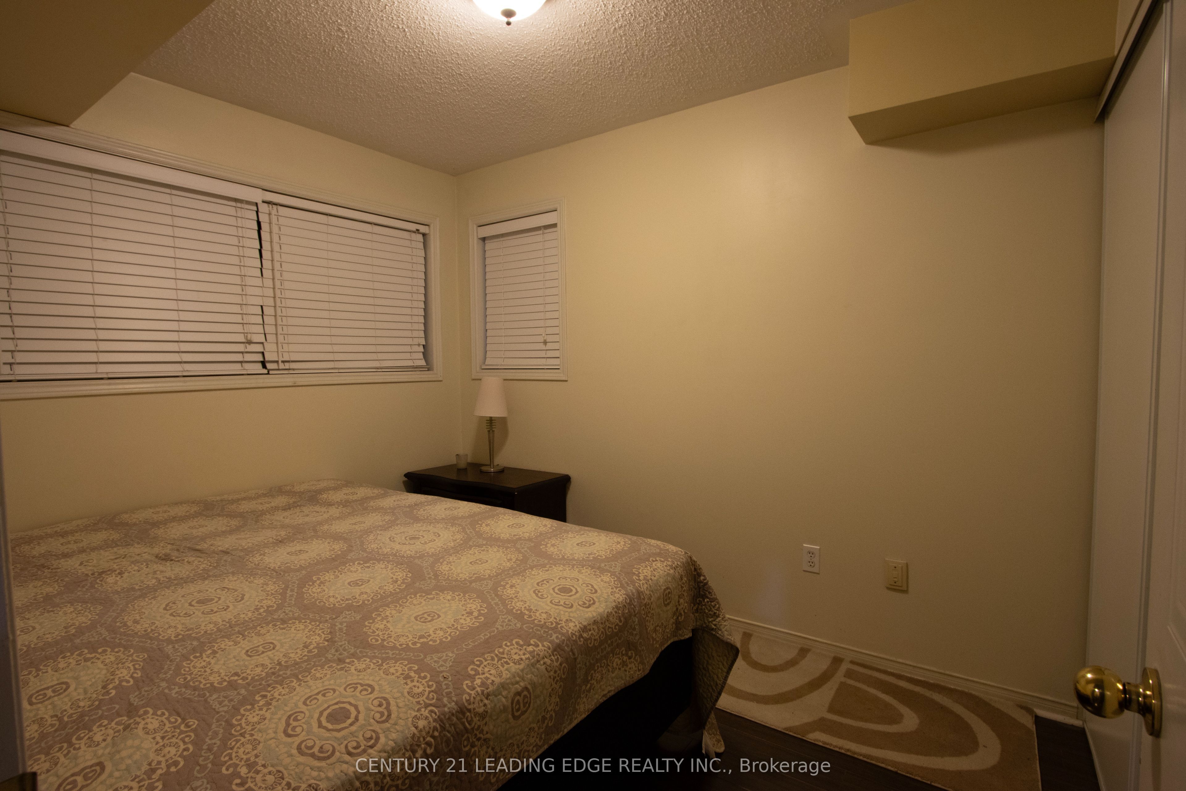 Unit 109 - 111 Bristol Road, Mississauga 2