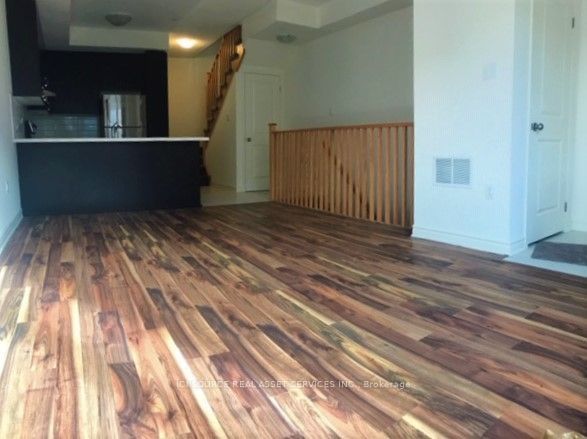 Unit 10 - 2285 Mcnab Lane, Mississauga 3