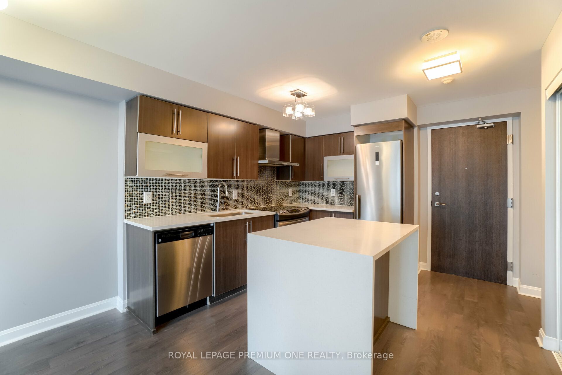 Unit 911 - 1 Michael Power Place, Etobicoke 3