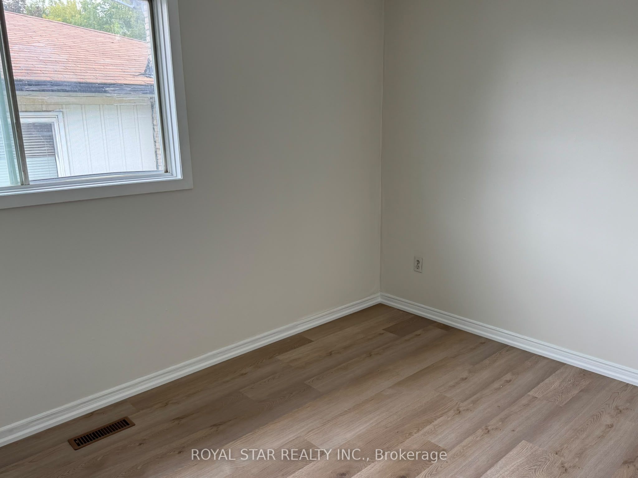 Unit Main Floor - 162 Beech Street, Brampton 5