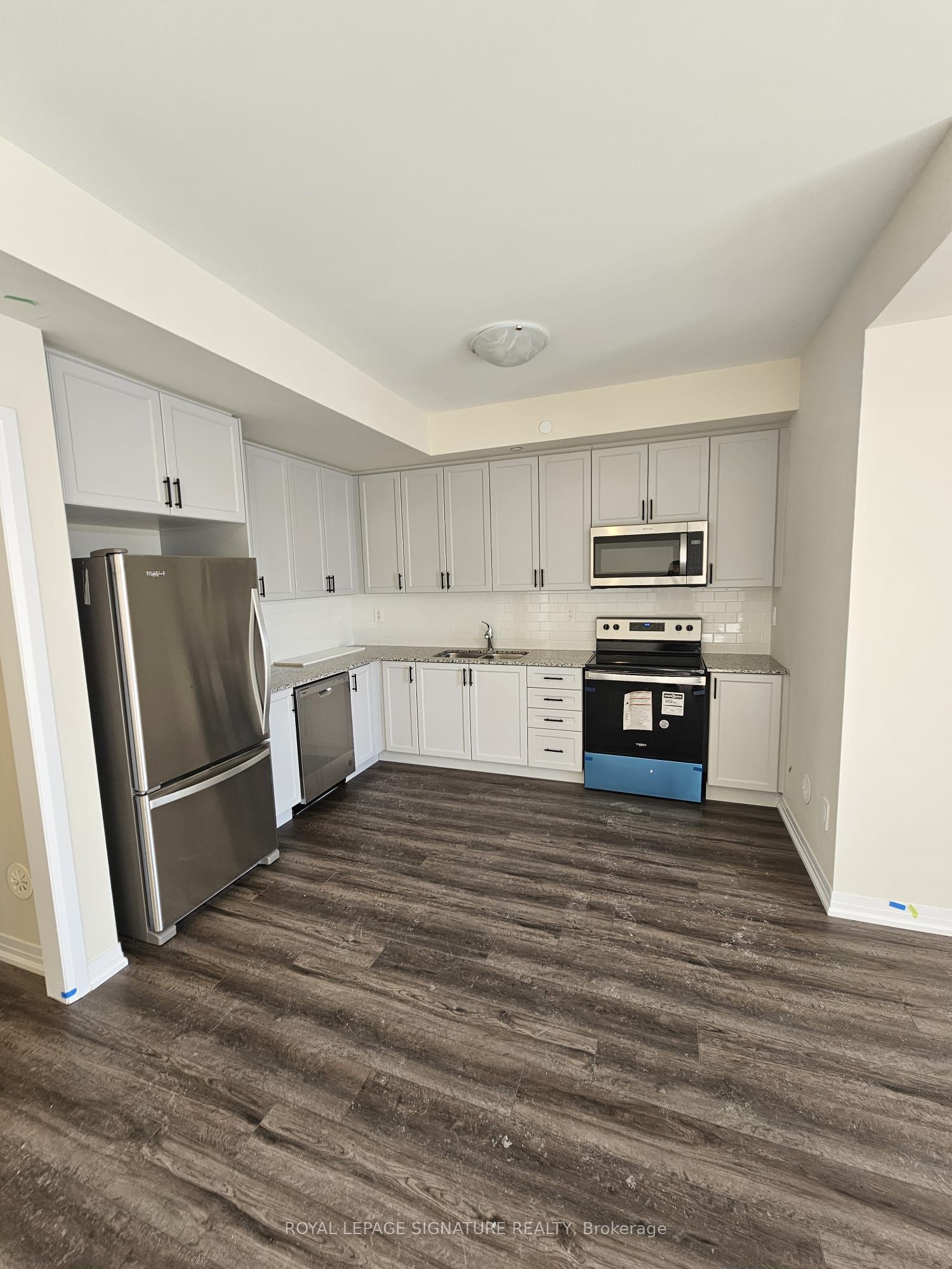 Unit 121 - 1589 Rose Way, Milton 5