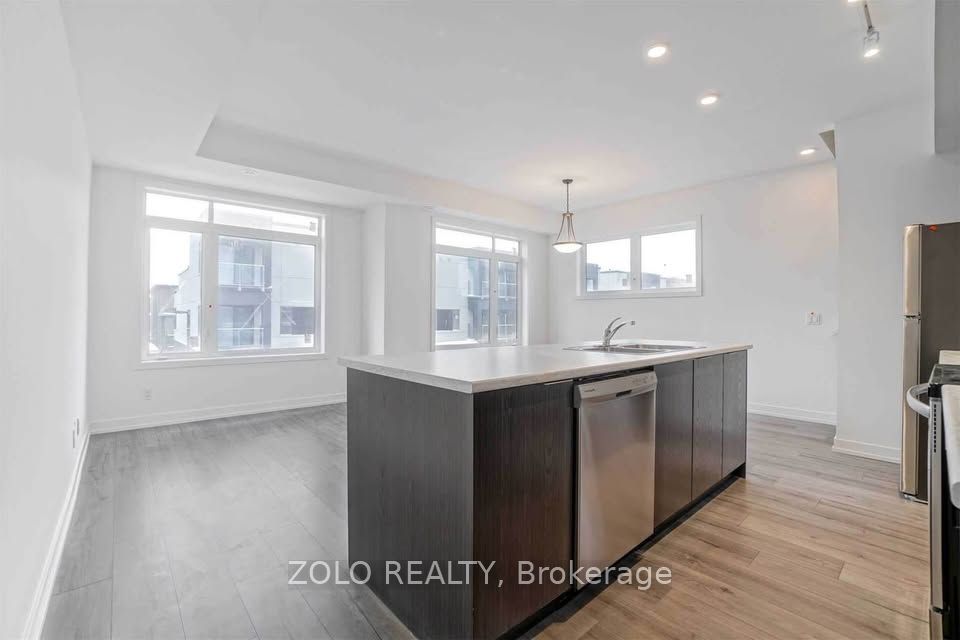 Unit 318 - 3058 Sixth Line, Oakville 3