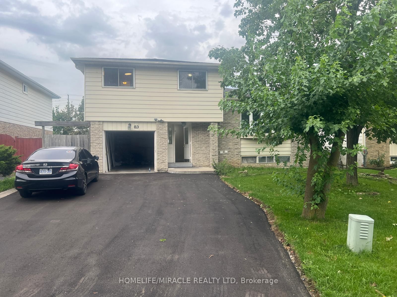 83 Grassington Crescent, Brampton 2
