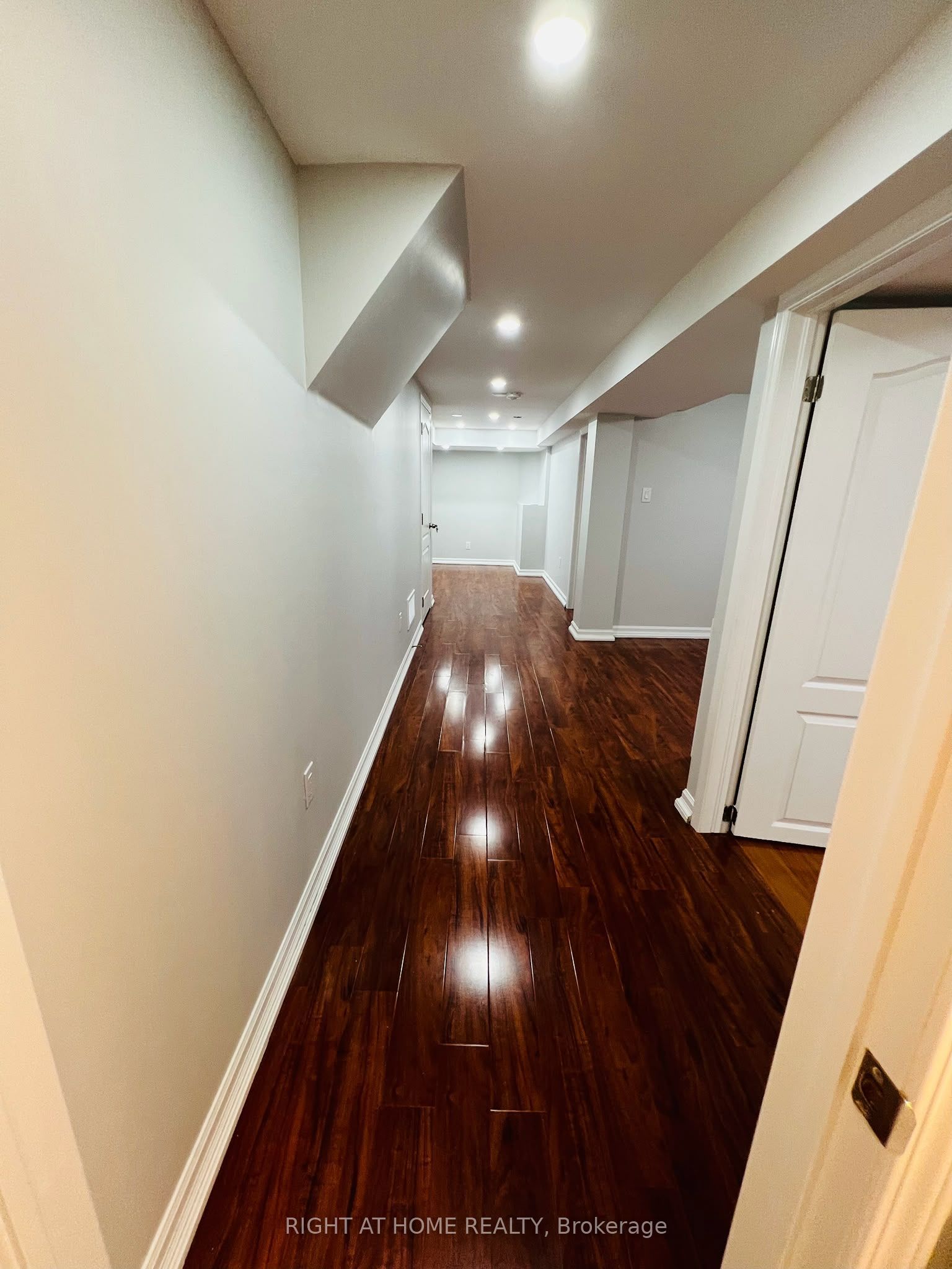 Unit Lower - 314 Harrowsmith Drive, Mississauga 5