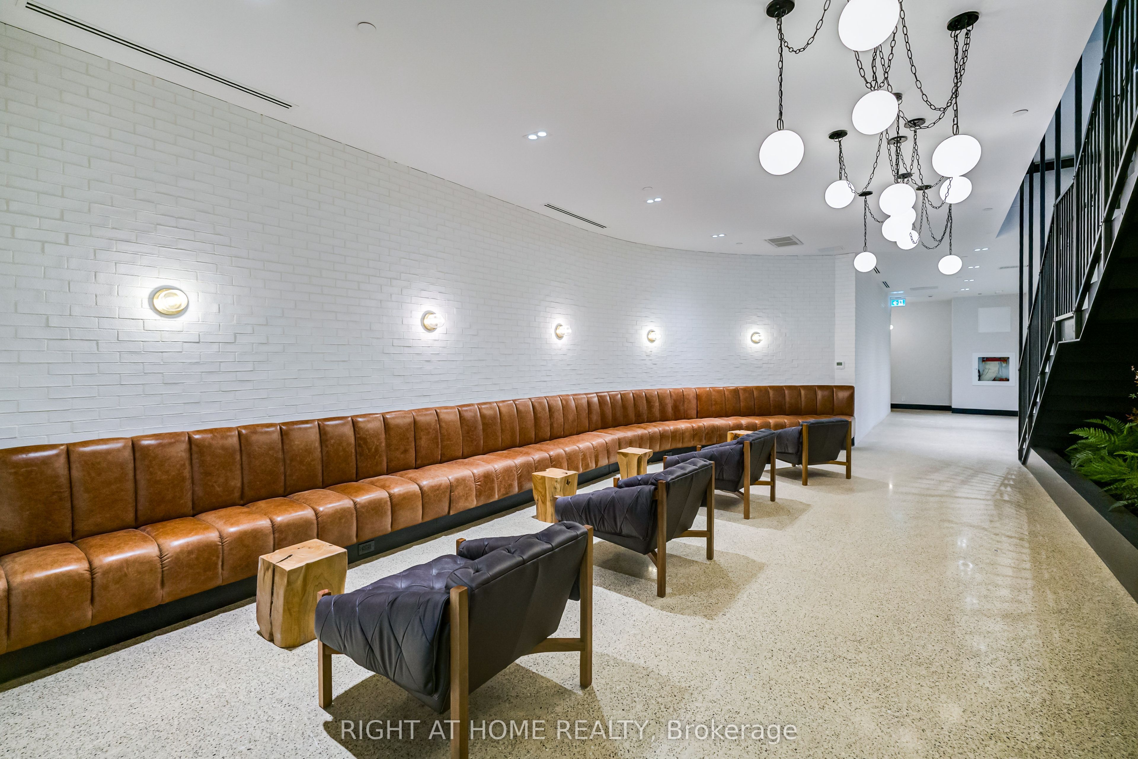 Unit 618 - 2946 Dundas Street W, Toronto 3