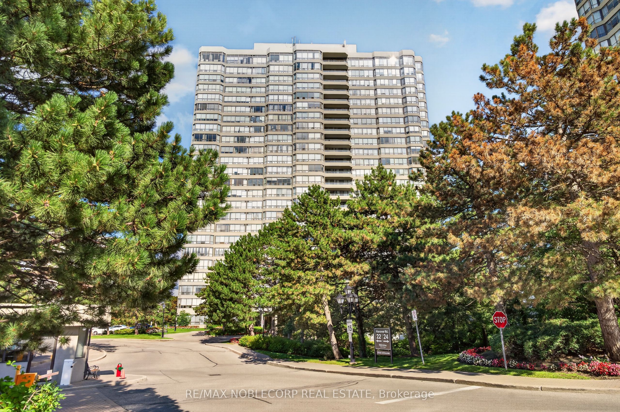 Unit 1603 - 22 Hanover Road, Brampton 5