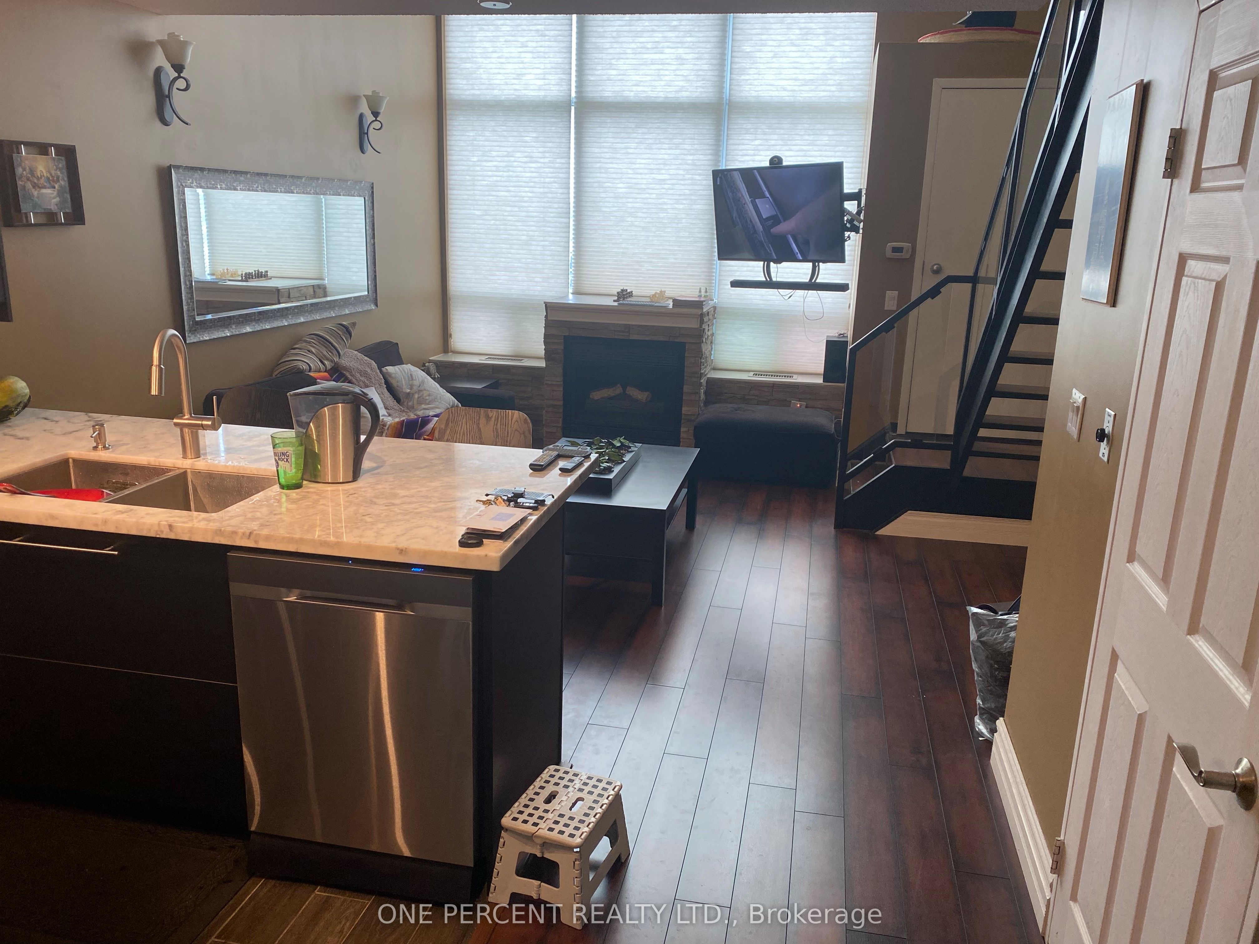 Unit 622 - 250 Manitoba Street, Etobicoke 2
