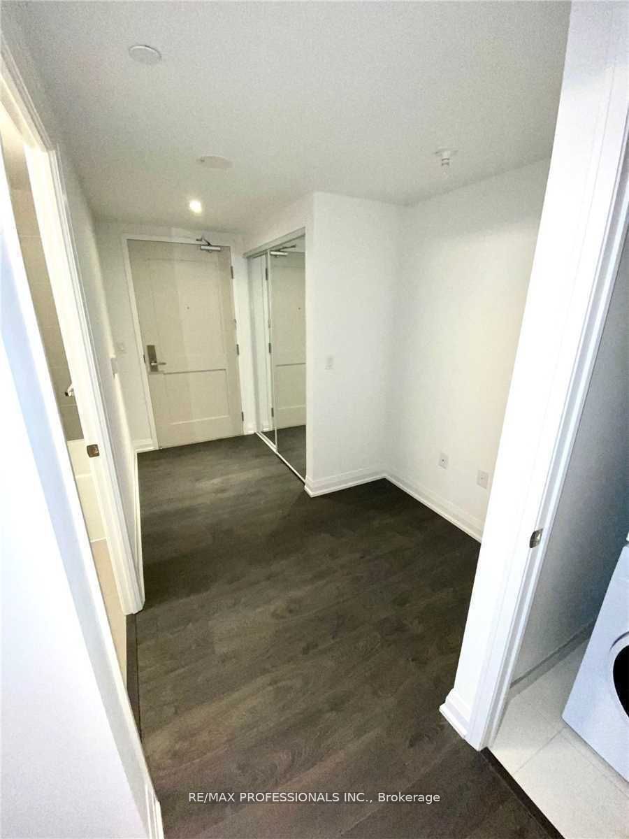 Unit 536 - 26 Gibbs Road, Etobicoke 4