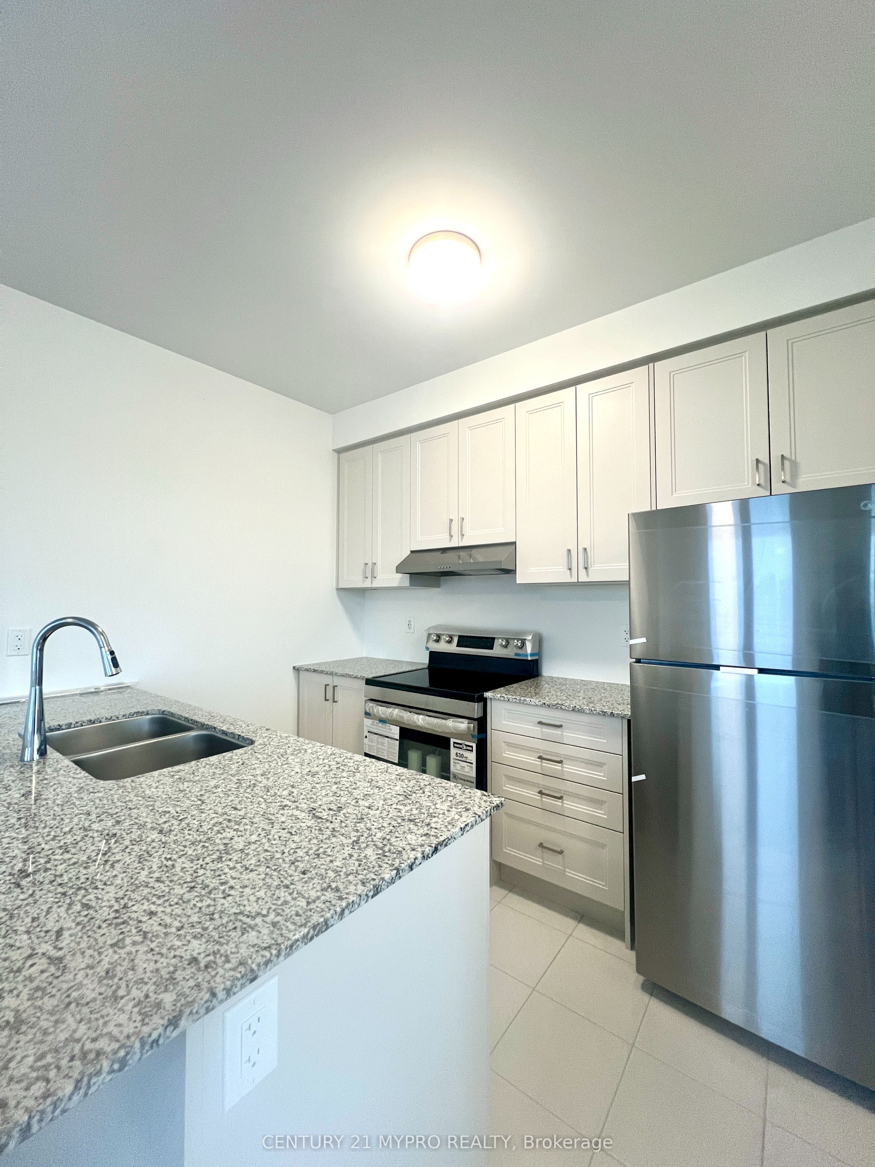 Unit Main - 2 Thornbird Crescent, Brampton 5
