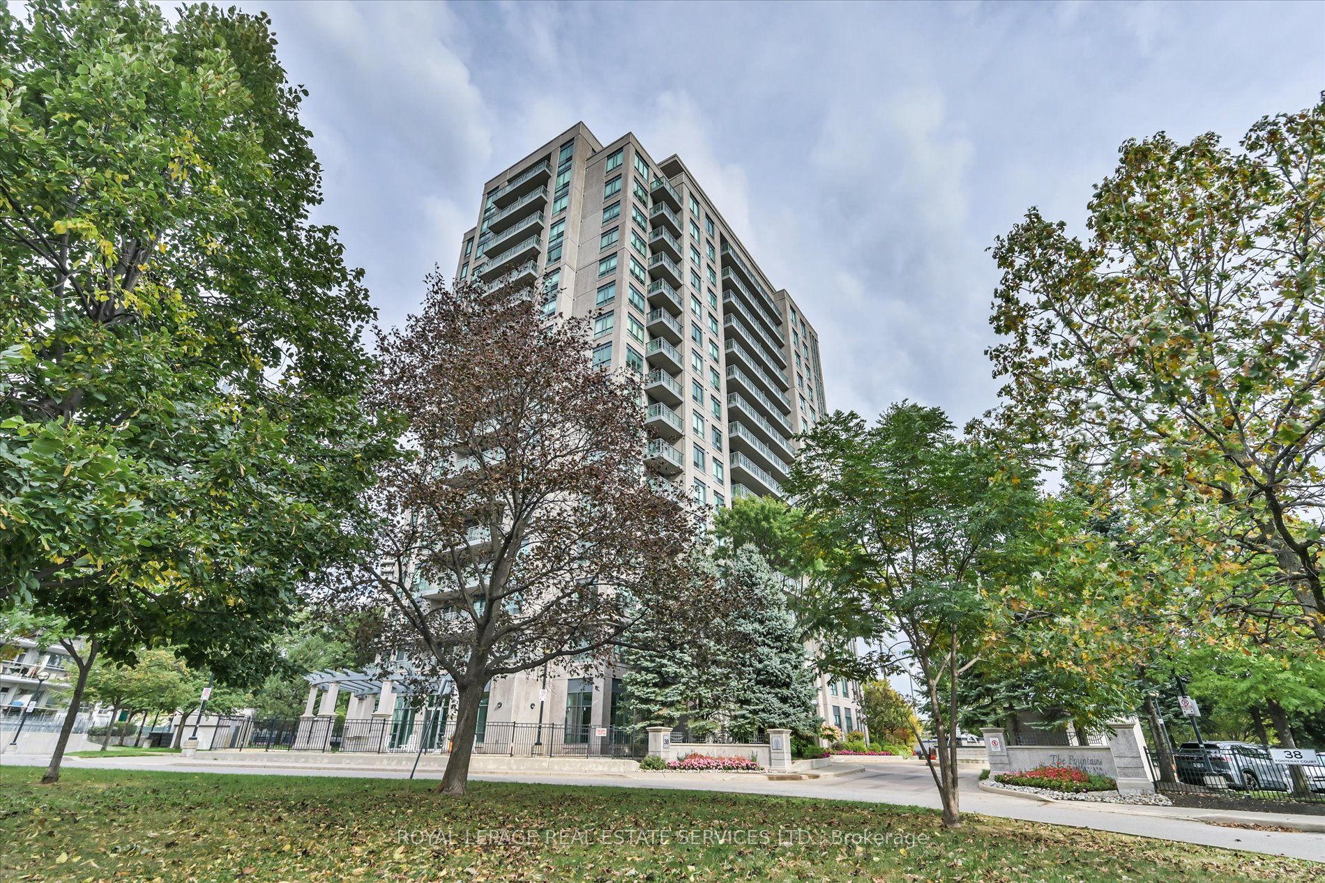 Unit 305 - 38 Fontenay Court, Etobicoke 2