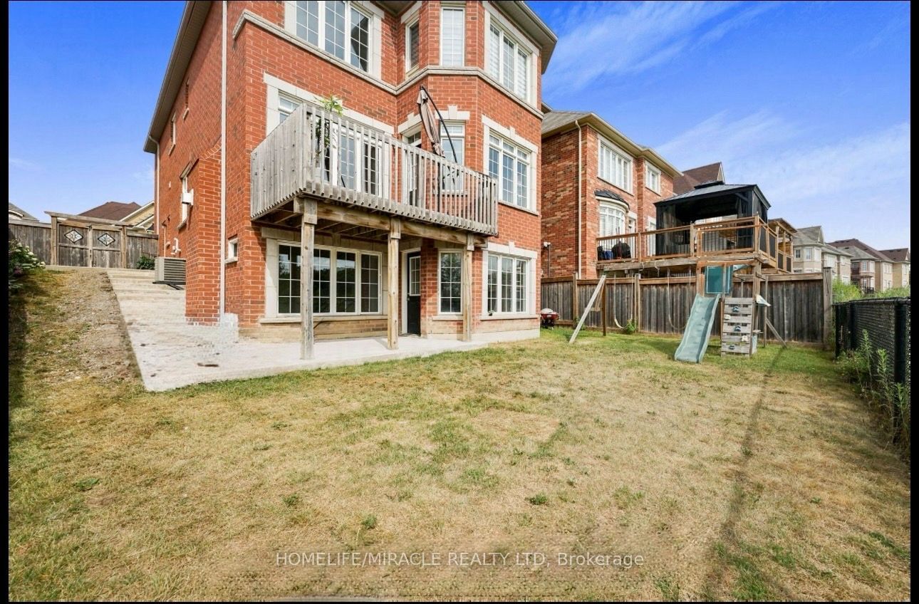 Unit Bsmt - 18 Tysonville Circle, Brampton 2