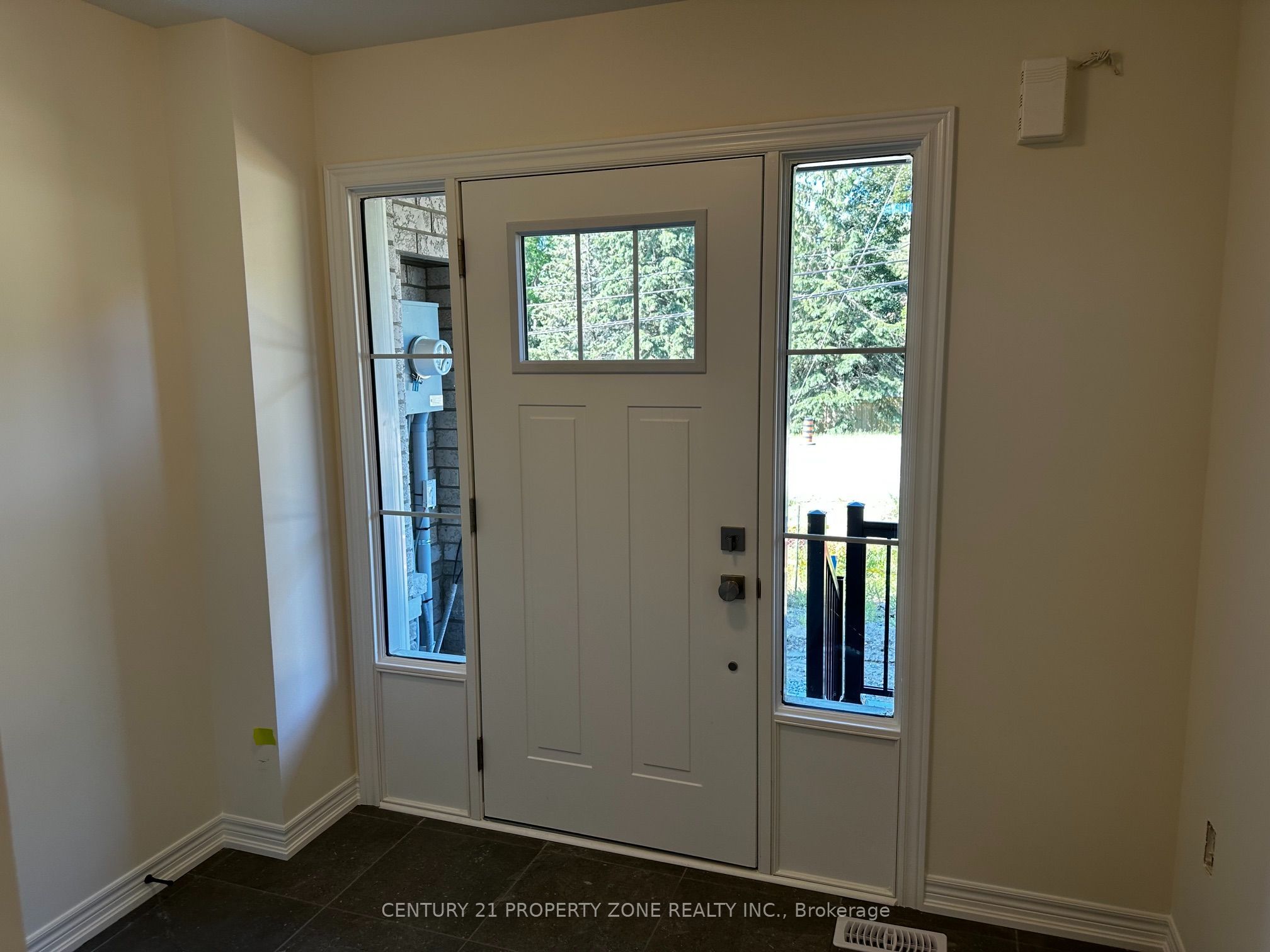 Unit Room 1 - 15685 Airport Road, Caledon 1