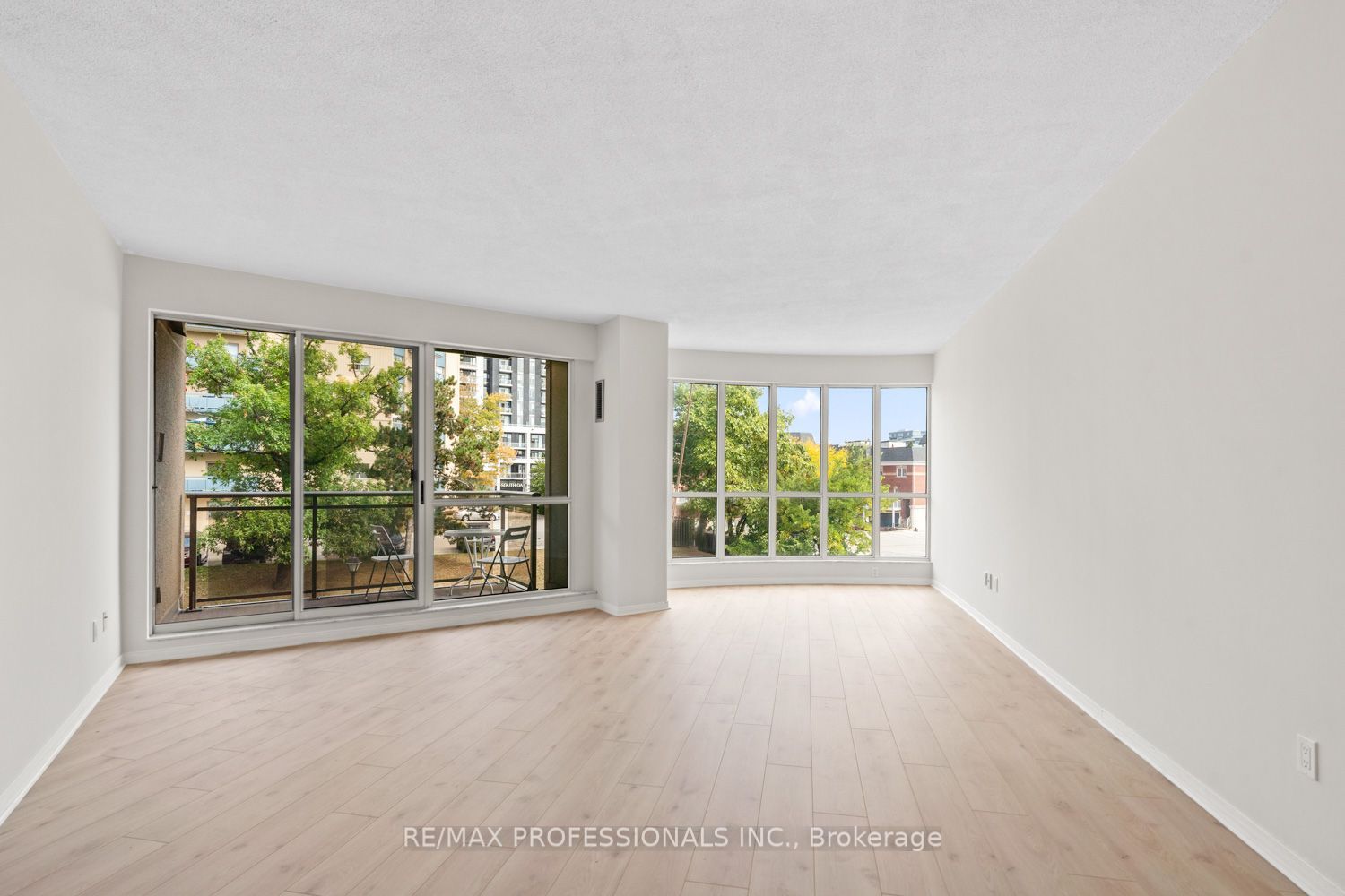 Unit 311 - 2511 Lakeshore Road W, Oakville 4