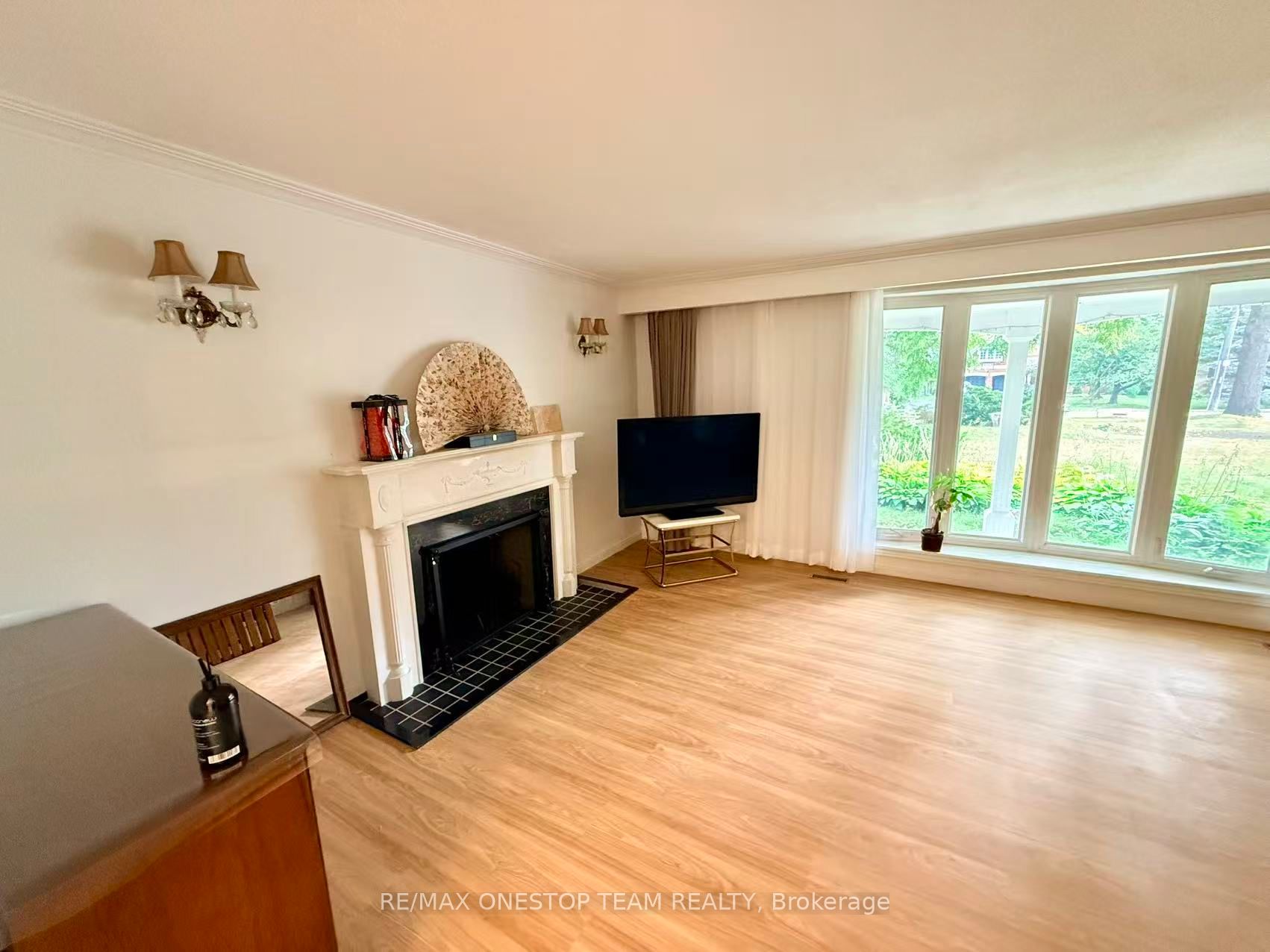 Unit Upper - 1220 Clarkson Road N, Mississauga 4