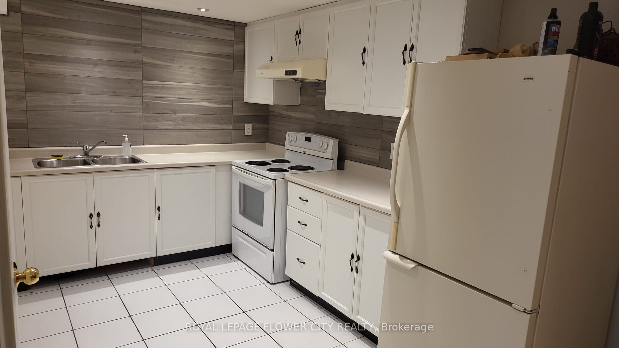 2605 Innisfil Road, Mississauga 2