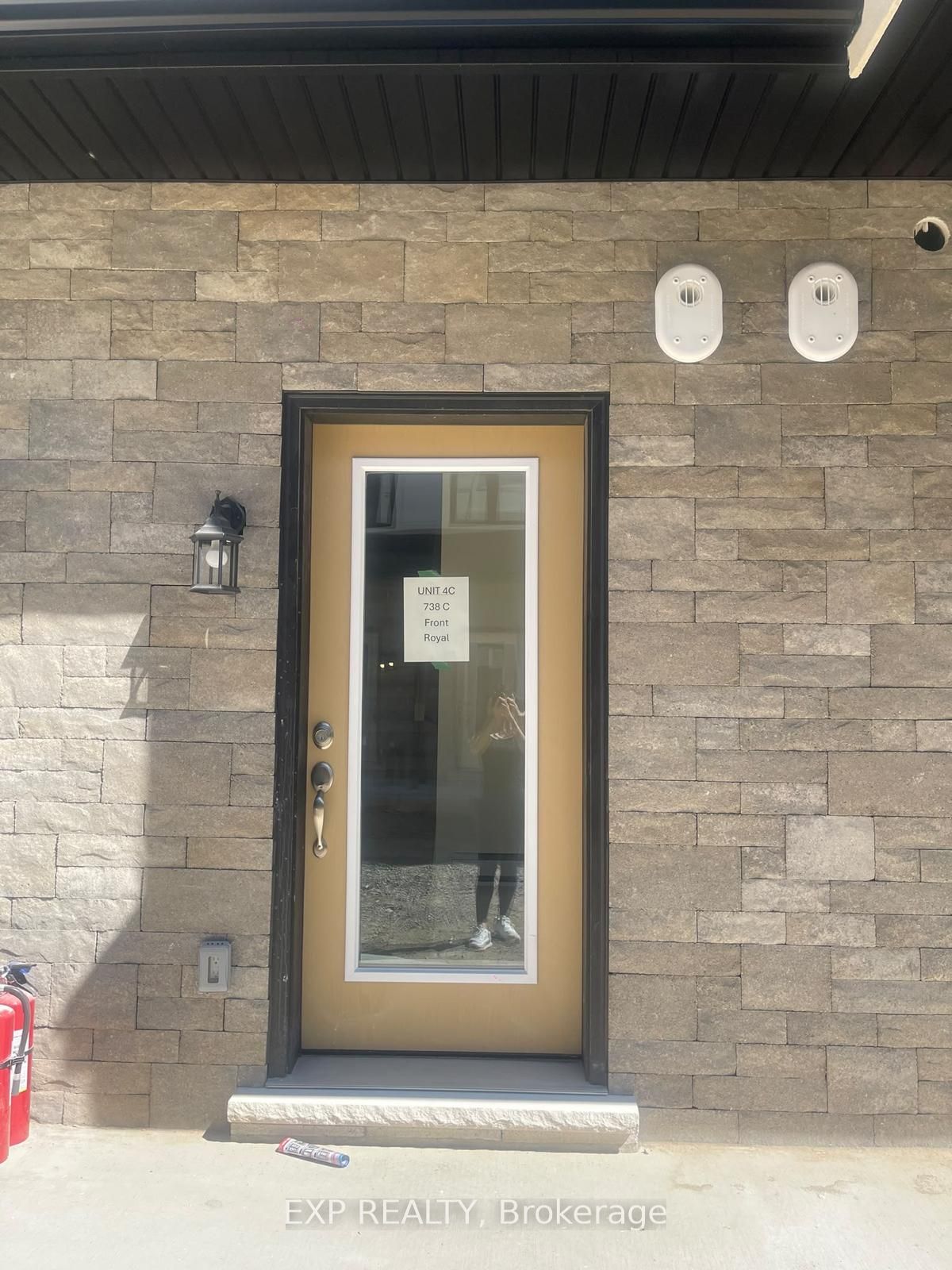 Unit 9 - 726 Front Royal Street, Mississauga 4