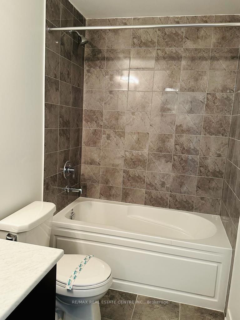 Unit 410 - 3401 Ridgeway Drive, Mississauga 4