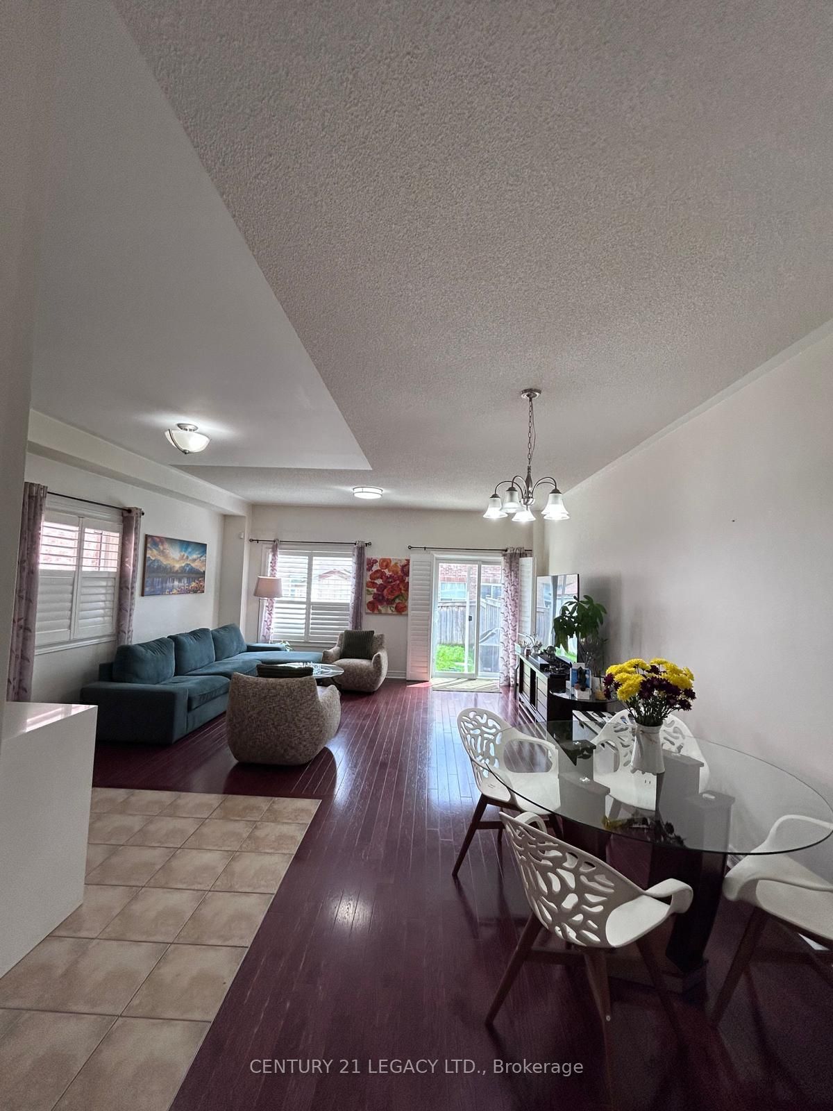 385 Comiskey Crescent, Mississauga 3