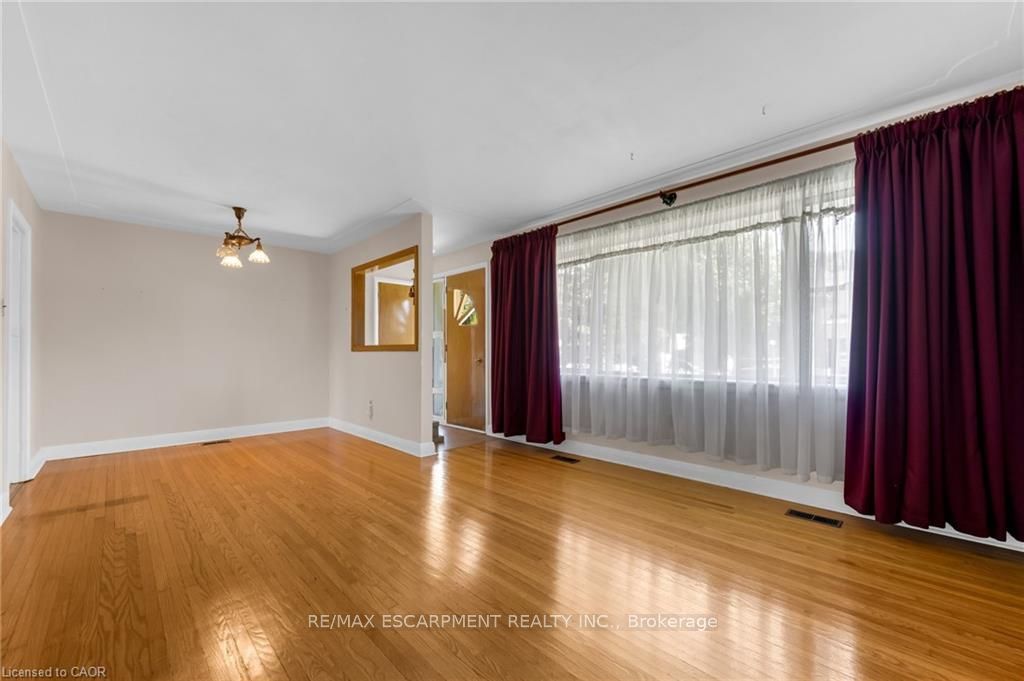 234 Pine Cove Road, Burlington 4
