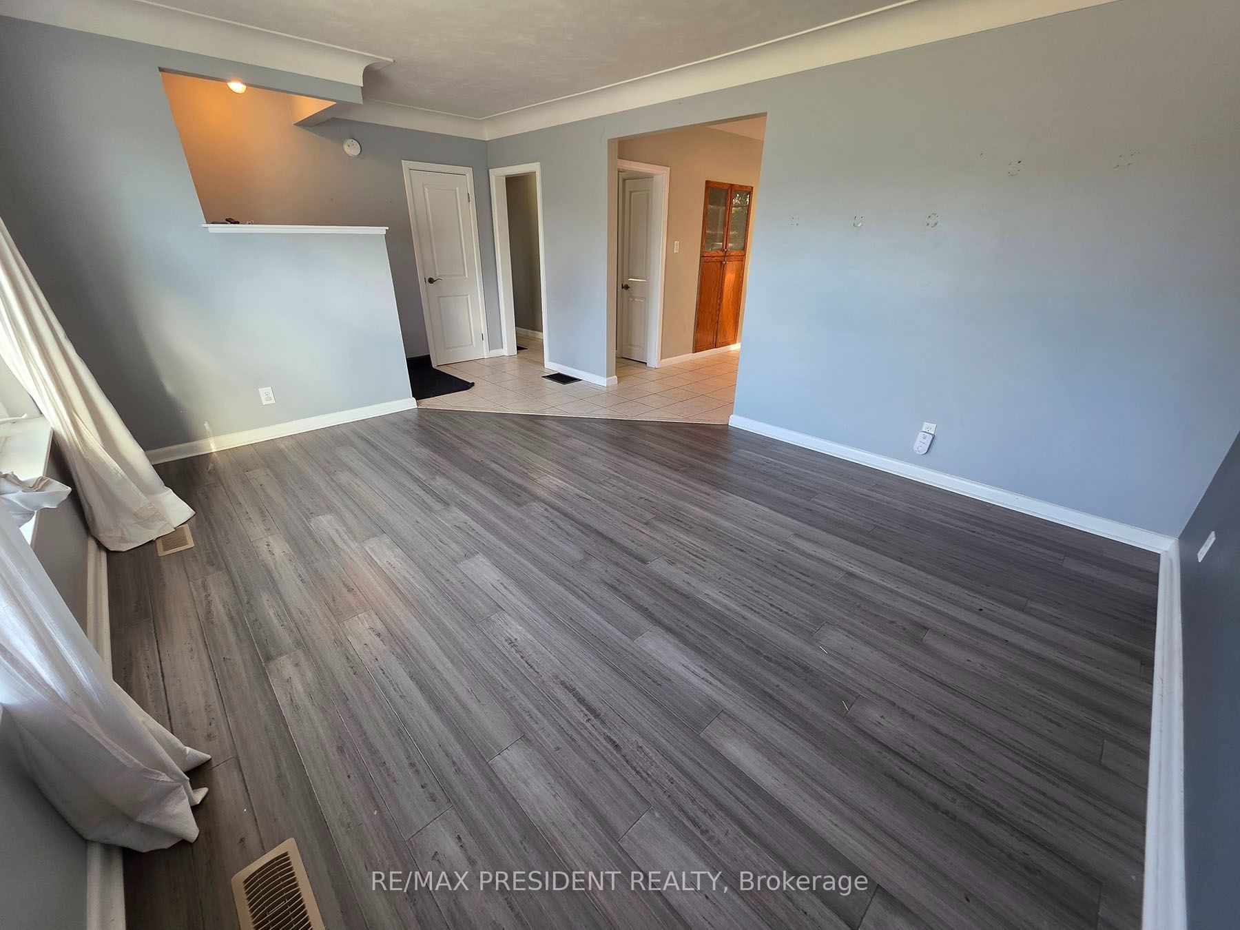 Unit Upper - 2280 Mountainside Drive, Burlington 5