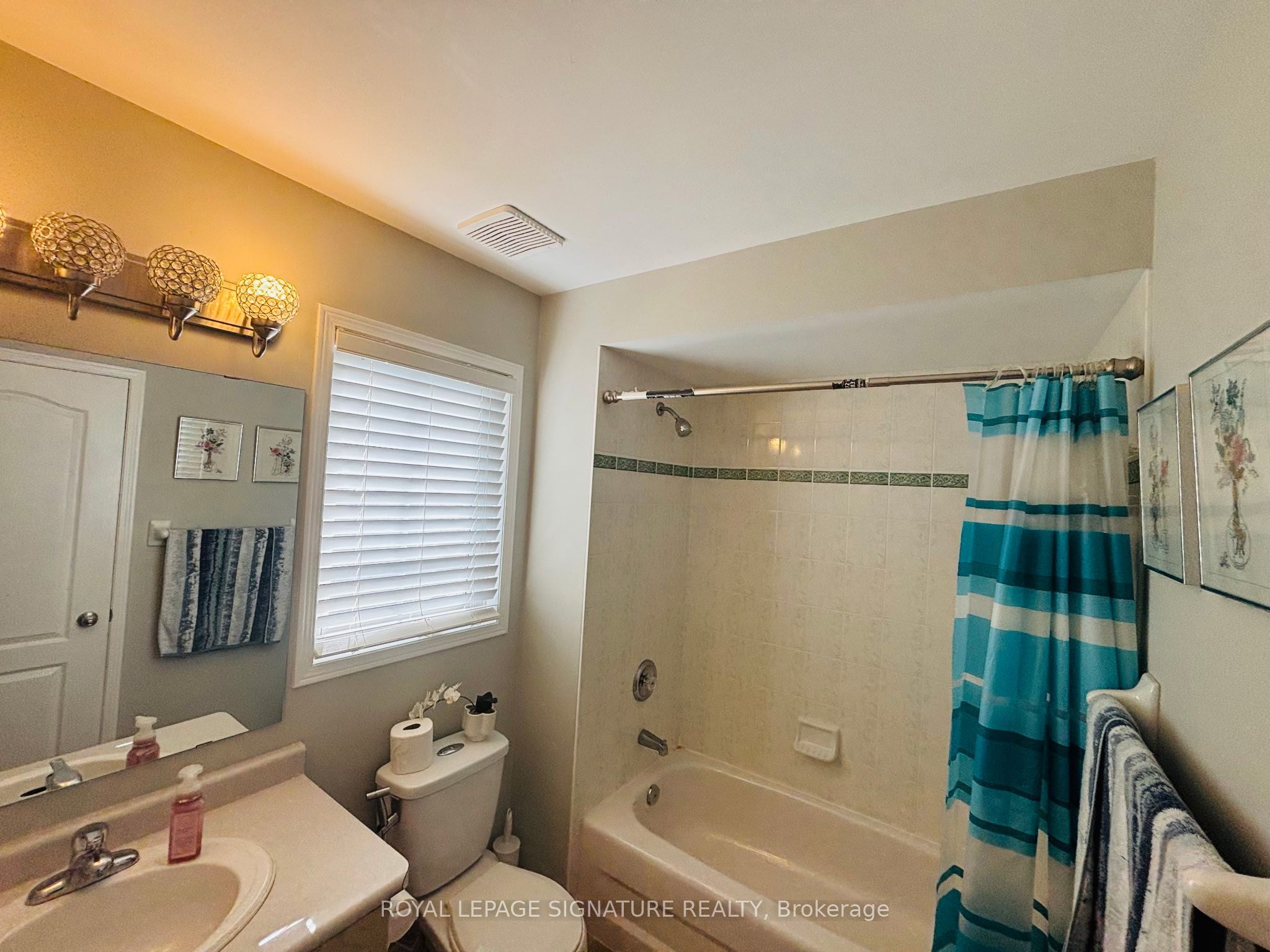 2112 Glenhampton Road, Oakville 2