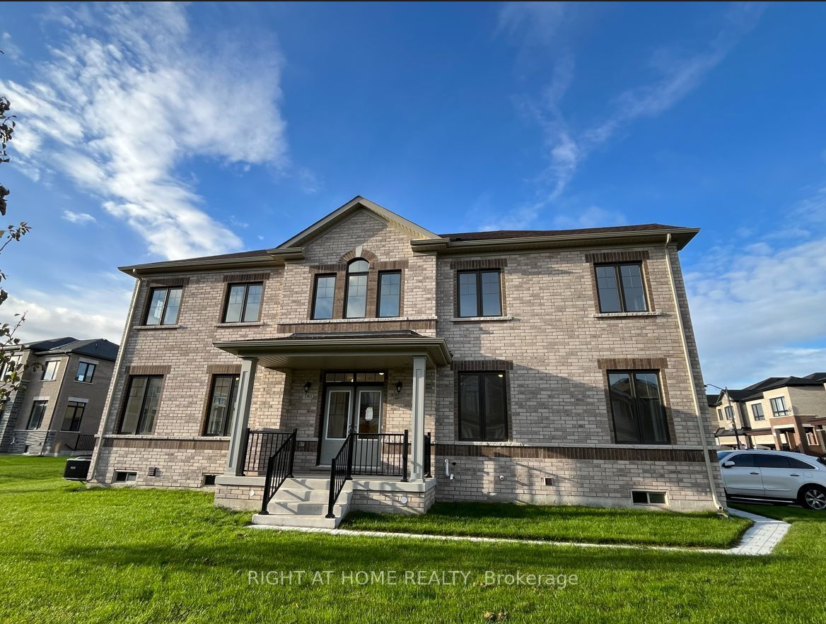 740 Apple Terrace, Milton 2