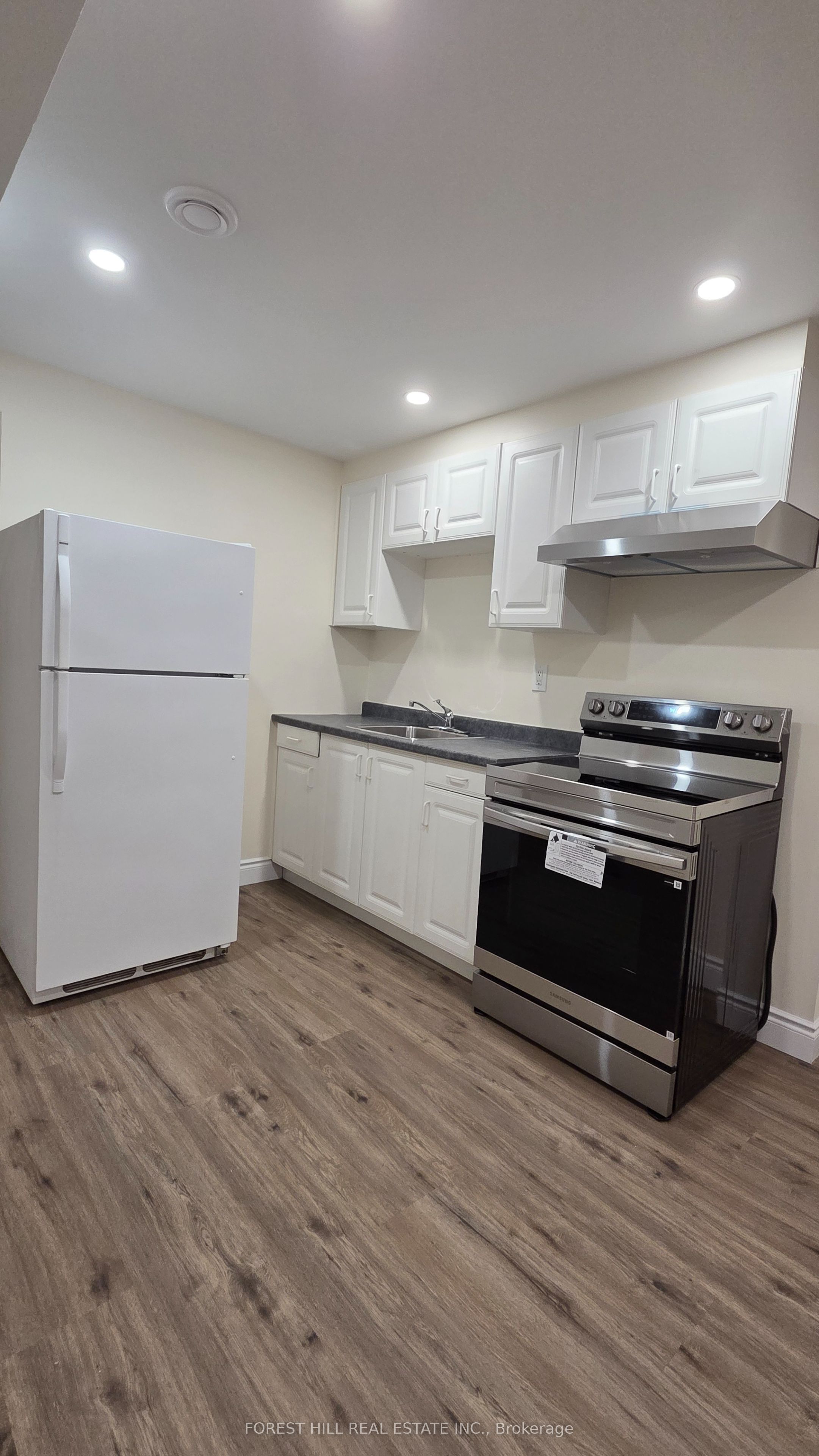 957 Sonoma Court, Mississauga 5