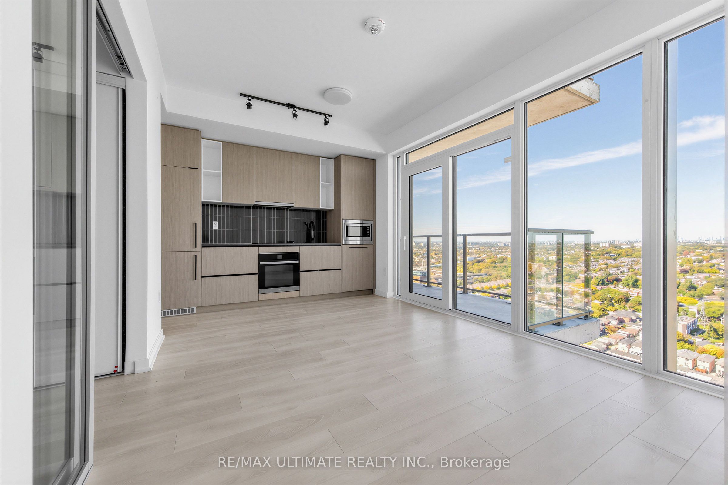 Unit 2807 - 1285 Dupont Street, Toronto 4