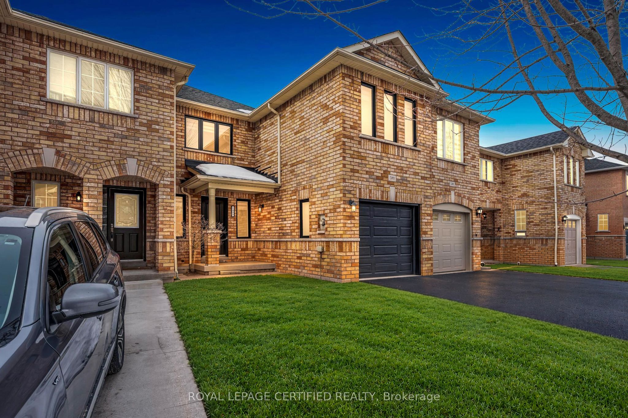 2493 Newcastle Crescent, Oakville 2