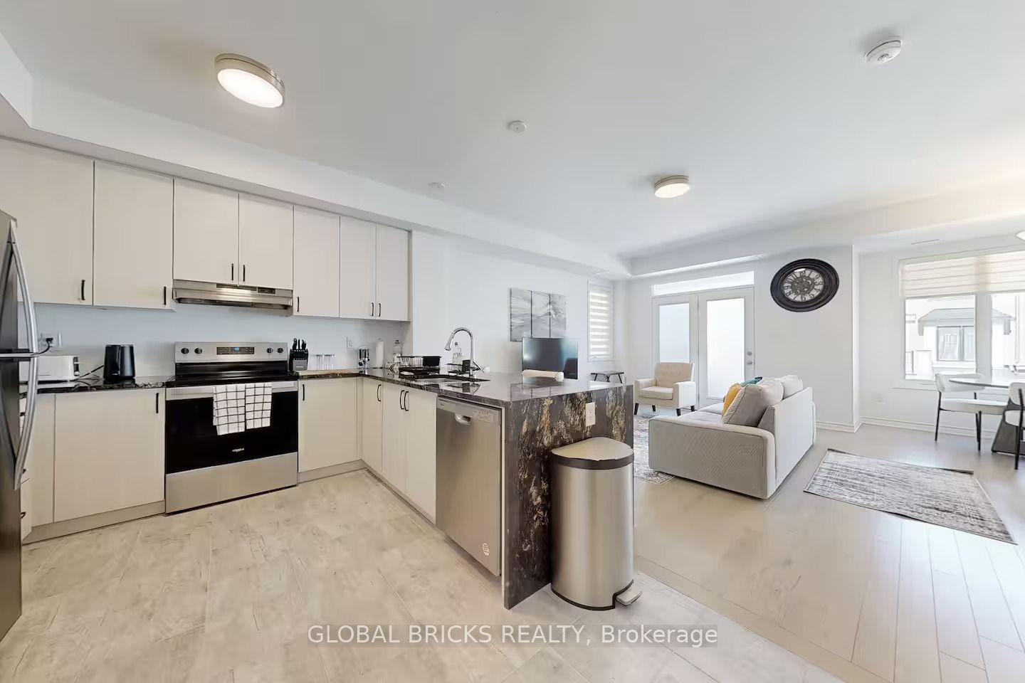 5110 Vetere Street, Mississauga 5