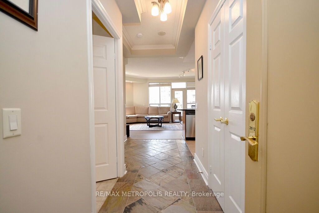 Unit 2612 - 25 Kingsbridge Garden Circle, Mississauga 4