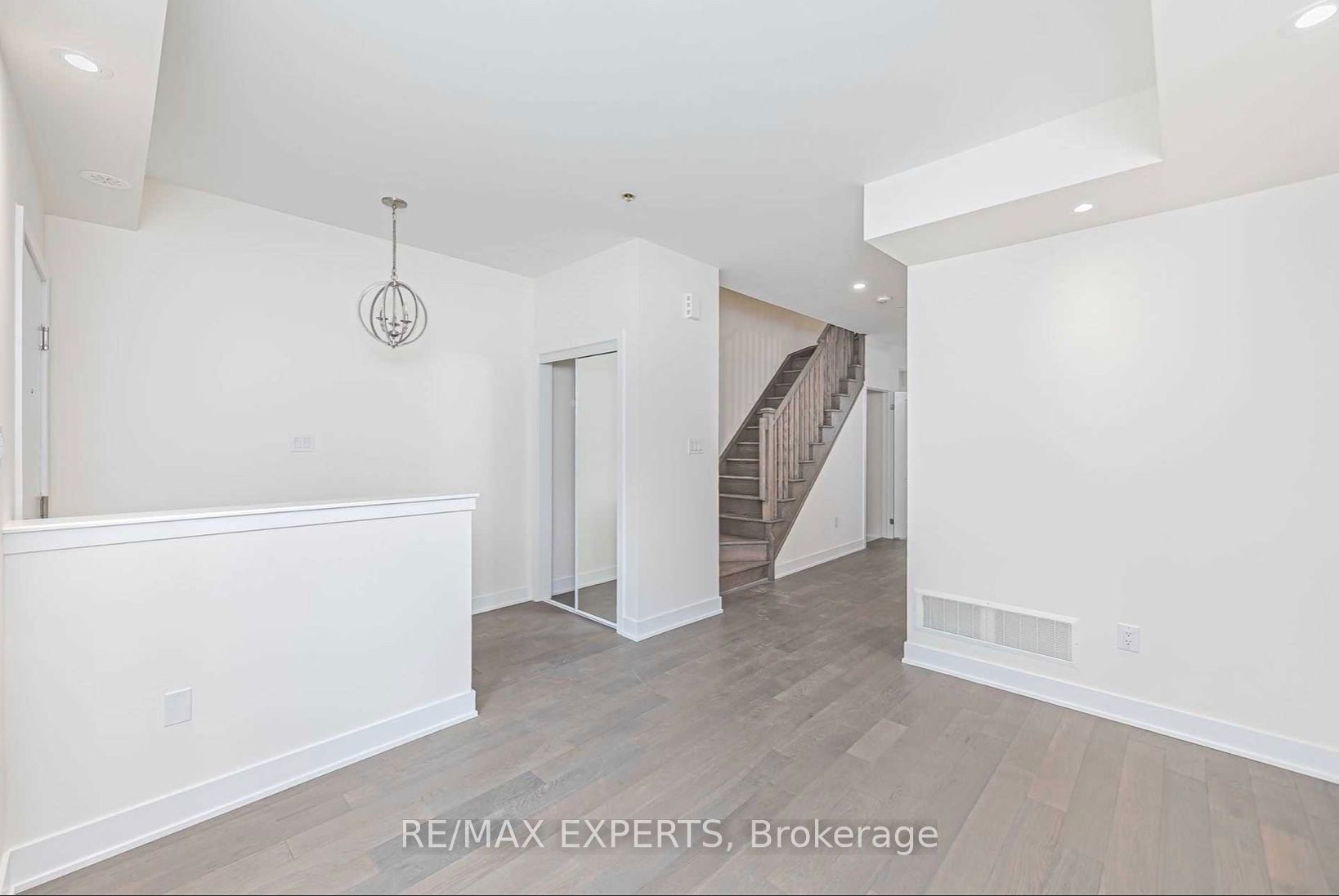54 William Duncan Road, North York 4